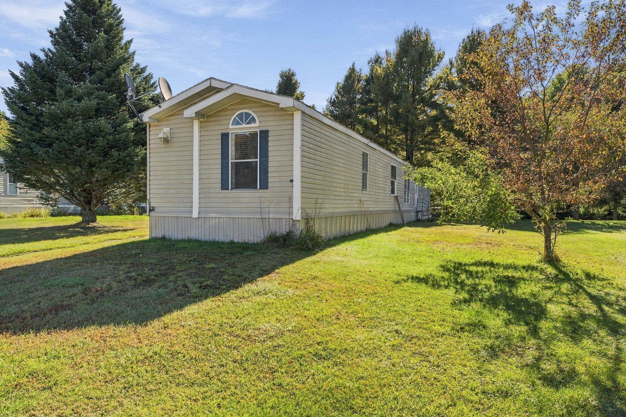 Photo 3 of Manufactured home for sale at 39 Expansion Dr #23, Northfield, VT 05663 | MLS# 5111988 | Listing updated on 2026-09-29