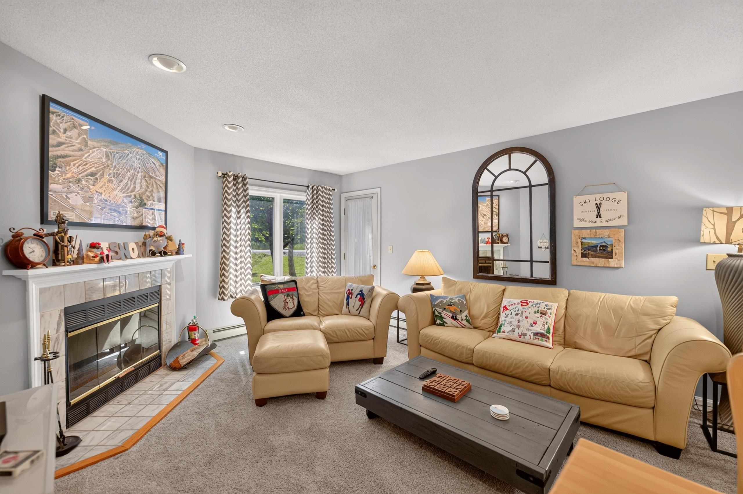 Photo 3 of Condo for sale at 8c Deer Crk, West Dover, VT 05356 | MLS# 5111990 | Listing updated on 2026-09-29