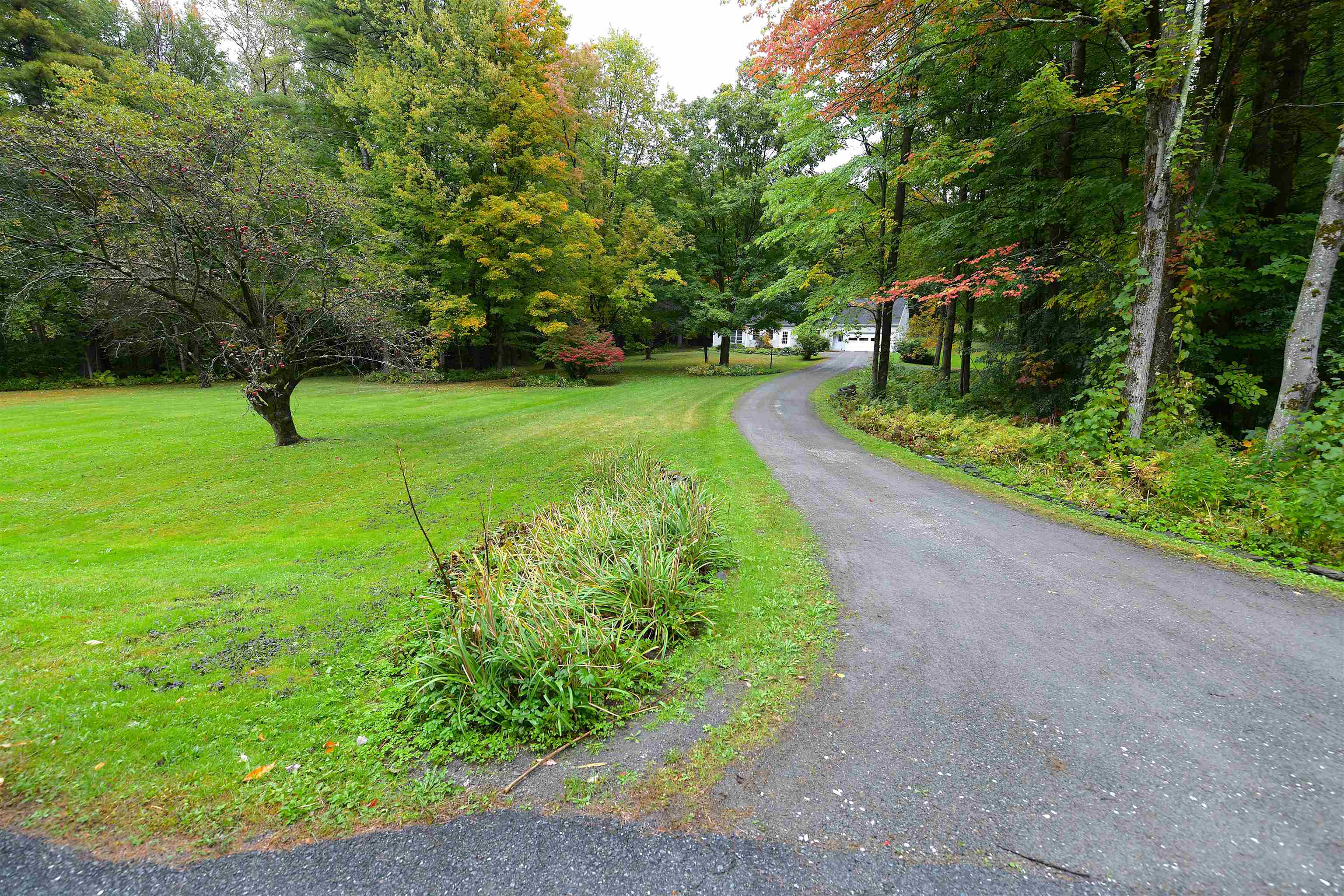 Photo 2 of Single family home for sale at 228 Yantz Hl Rd, Williston, VT 05495 | MLS# 5112049 | Listing updated on 2026-10-03