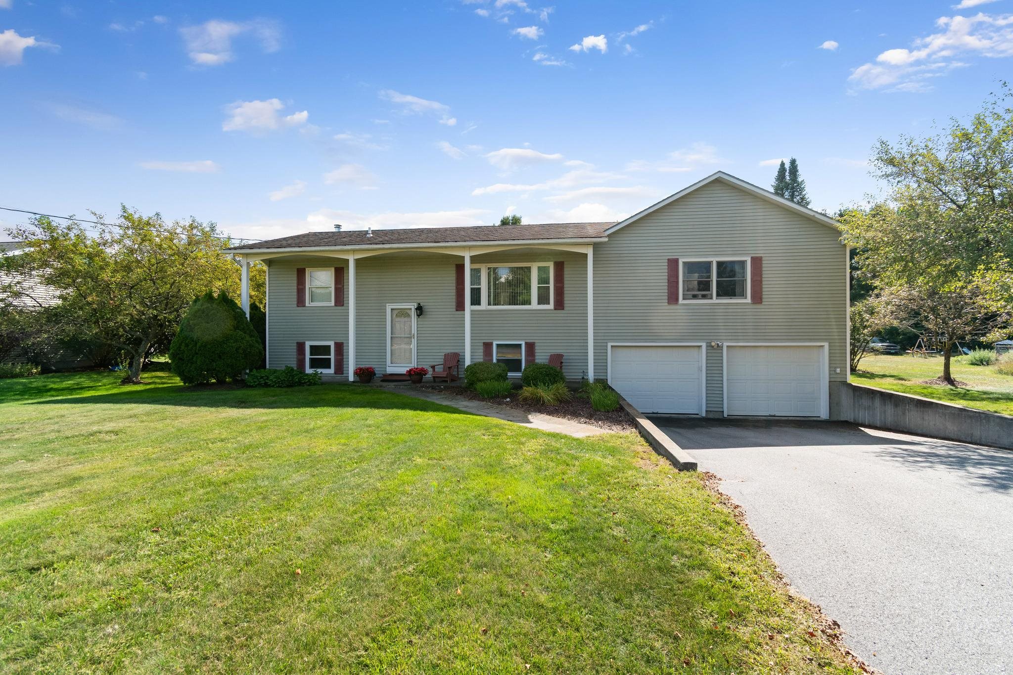 Photo 4 of Single family home for sale at 146 Lake Rd, Milton, VT 05468 | MLS# 5112067 | Listing updated on 2026-09-30