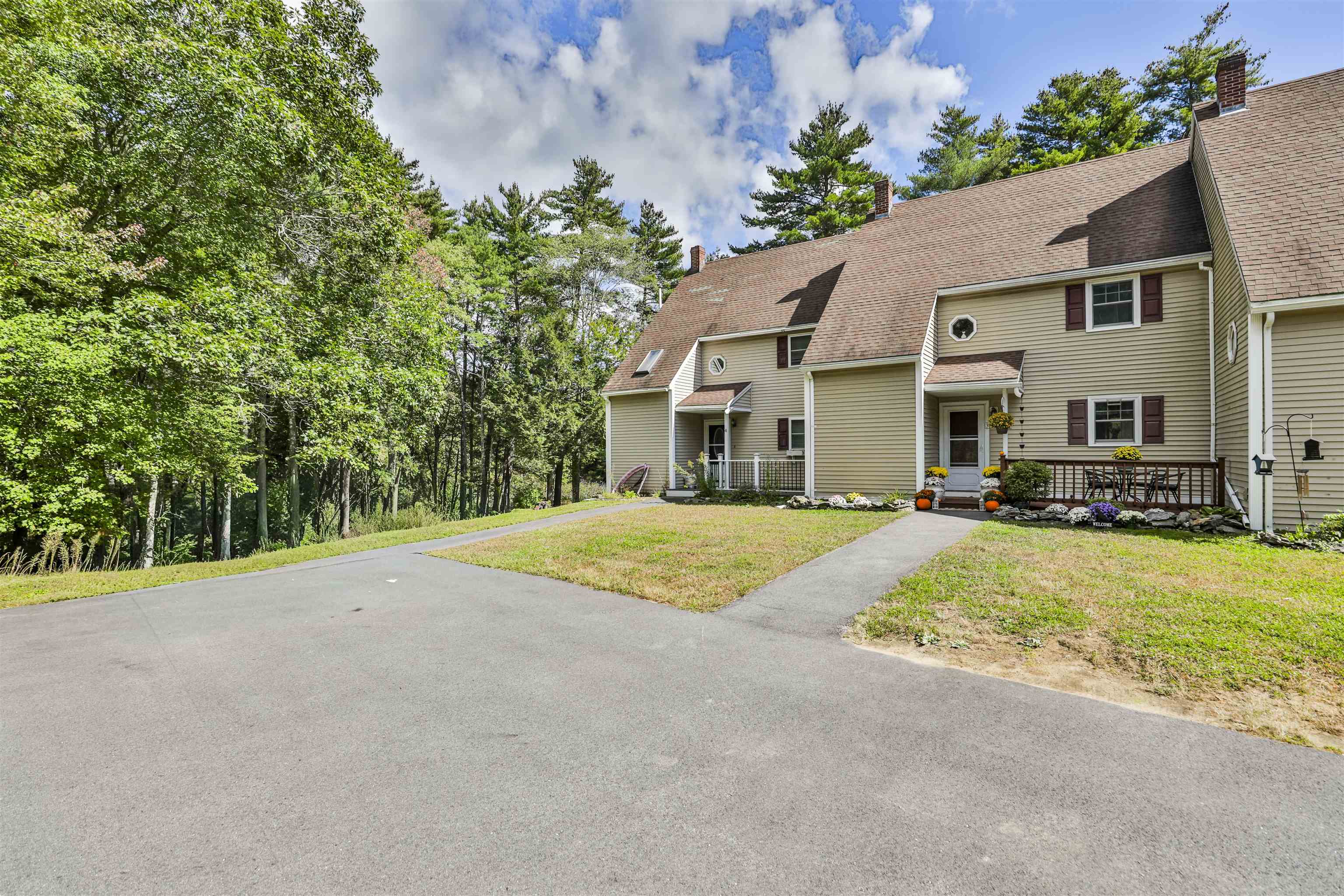 212 Raymond Road, Nottingham, NH photo 2
