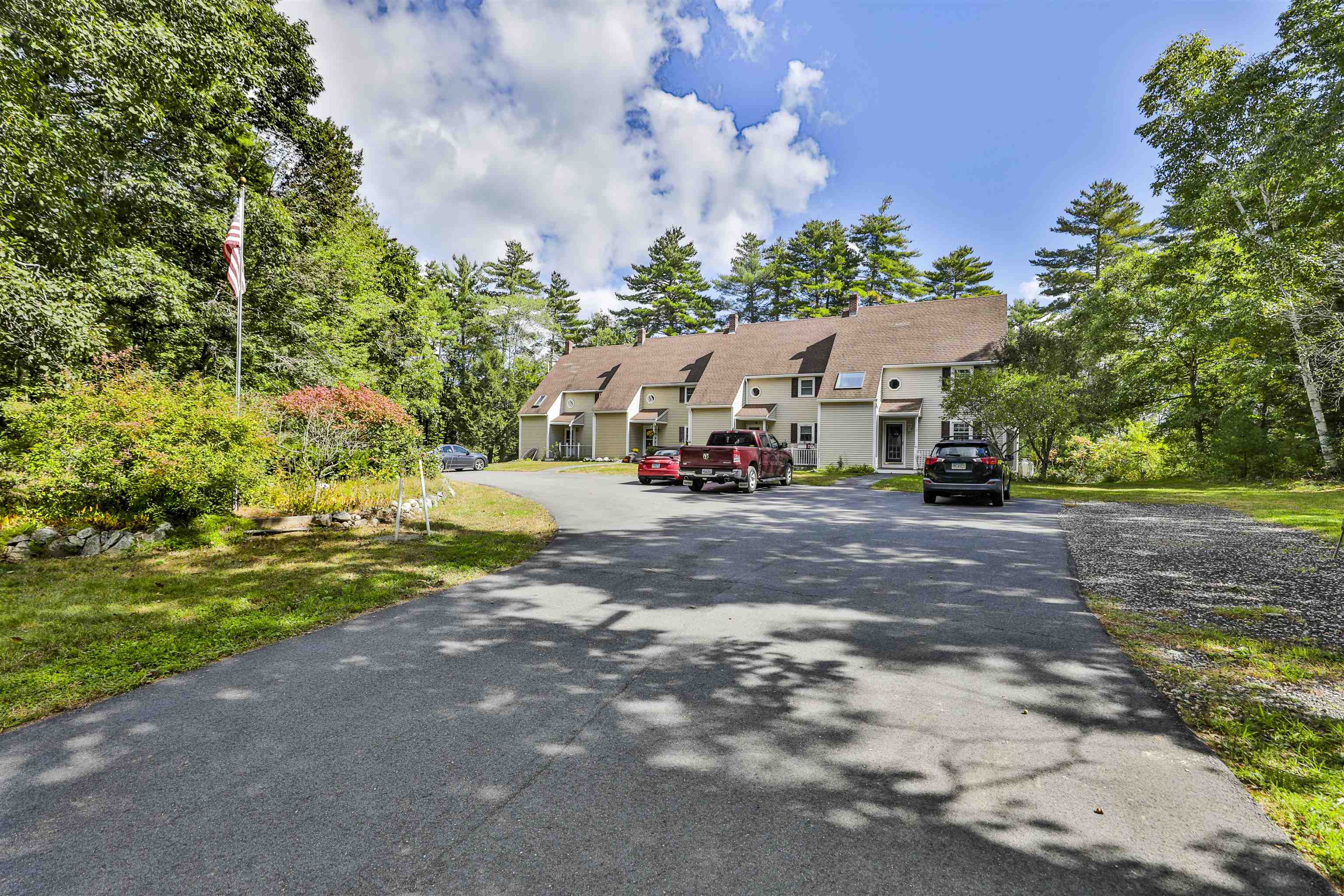 212 Raymond Road, Nottingham, NH photo 3