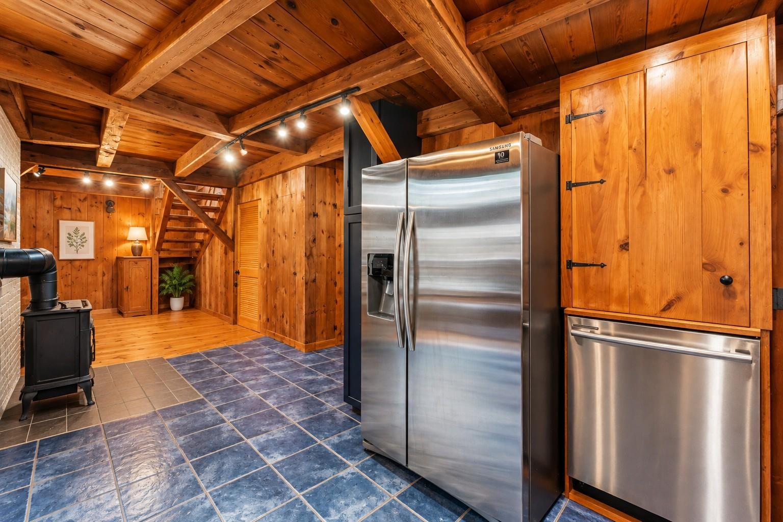 Photo 4 of Single family home for sale at 40 James Ln, Pike, NH 03780 | MLS# 5112112 | Listing updated on 2026-10-04