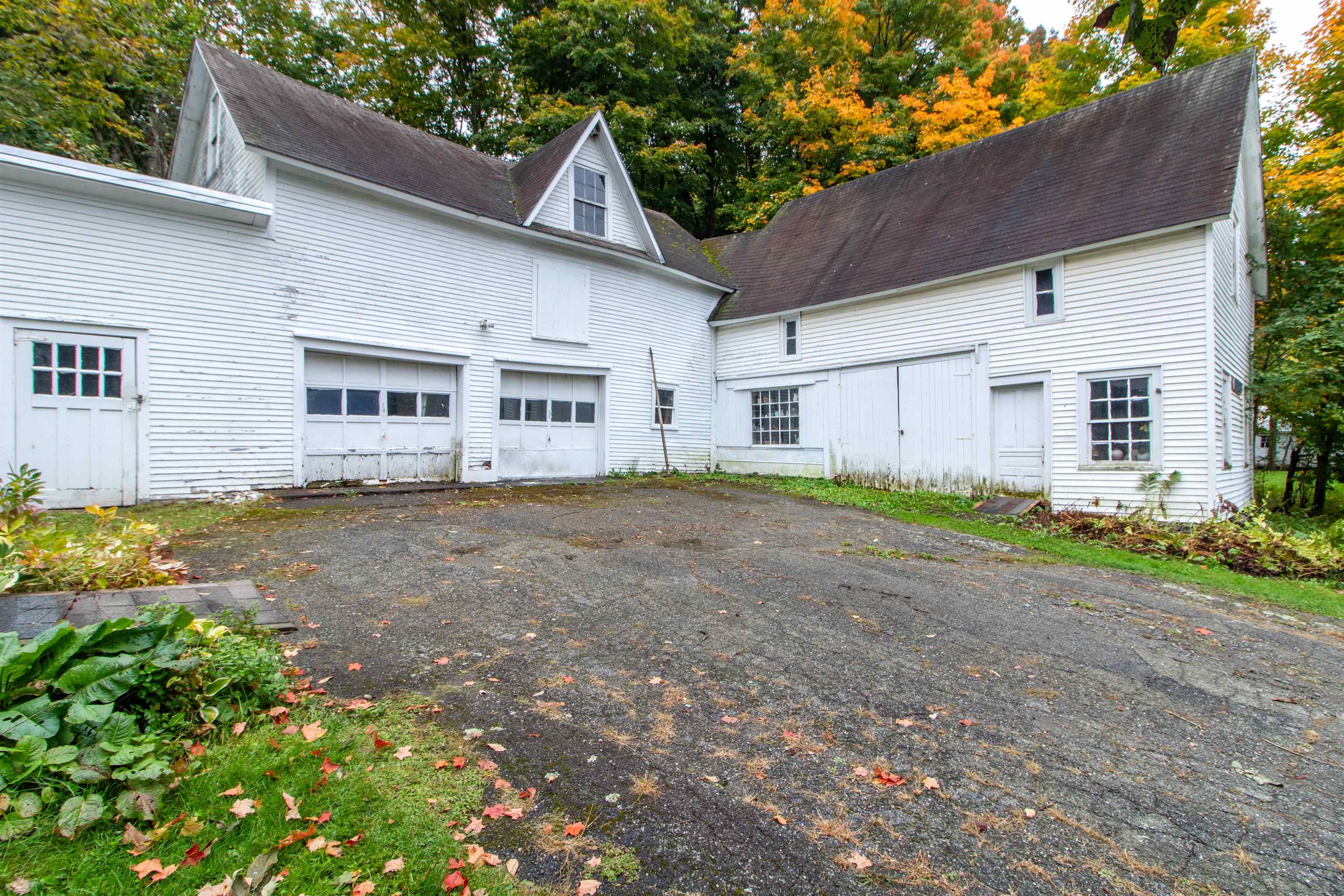 Photo 2 of Single family home for sale at 305 Main St, Derby, VT 05830 | MLS# 5112131 | Listing updated on 2026-10-01