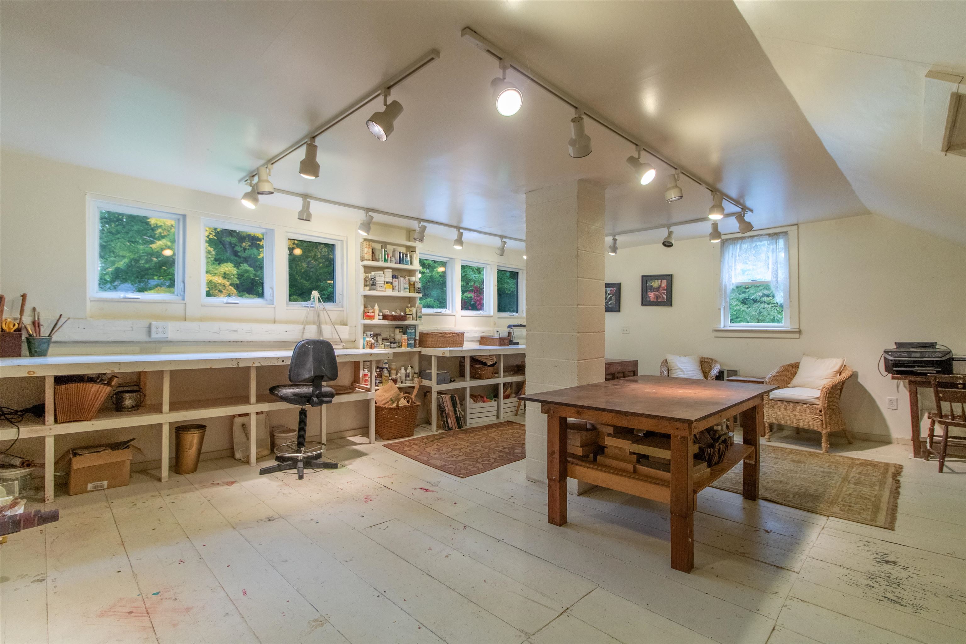 Photo 3 of Single family home for sale at 305 Main St, Derby, VT 05830 | MLS# 5112131 | Listing updated on 2026-10-01