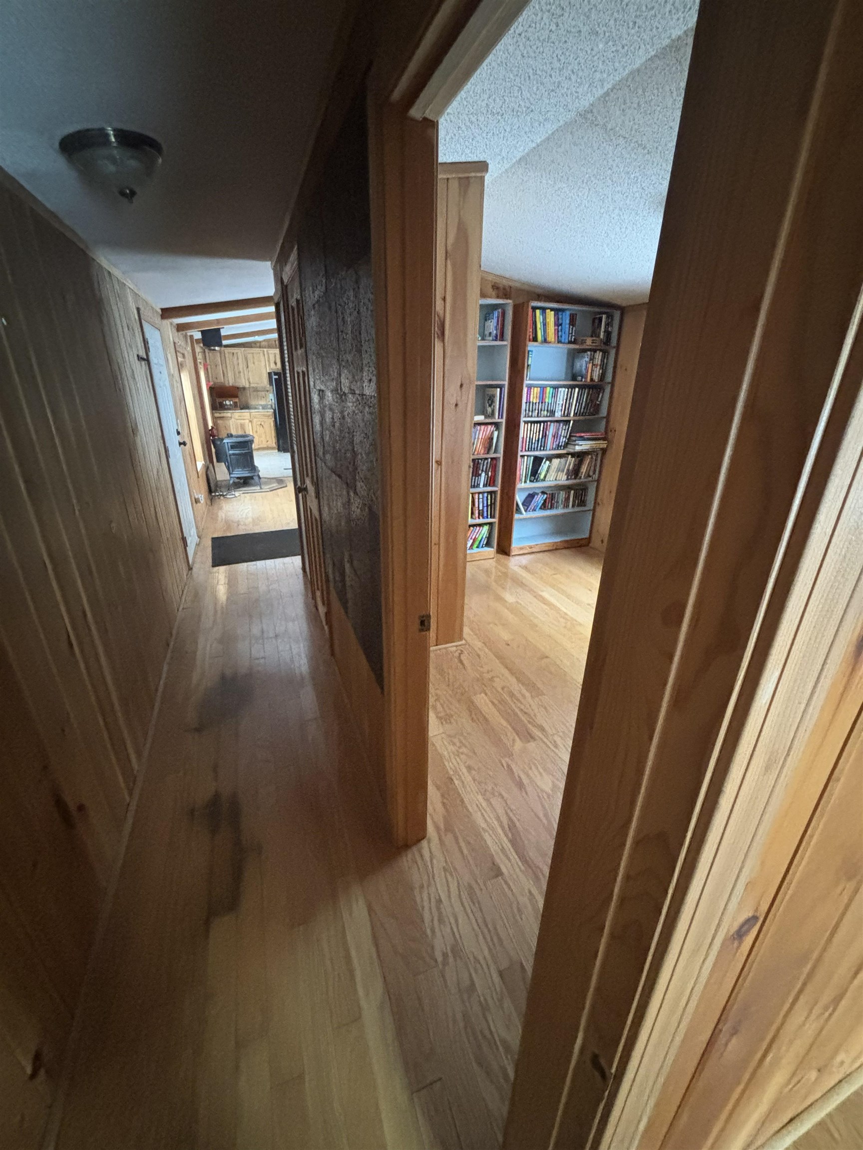 Photo 25 of 32