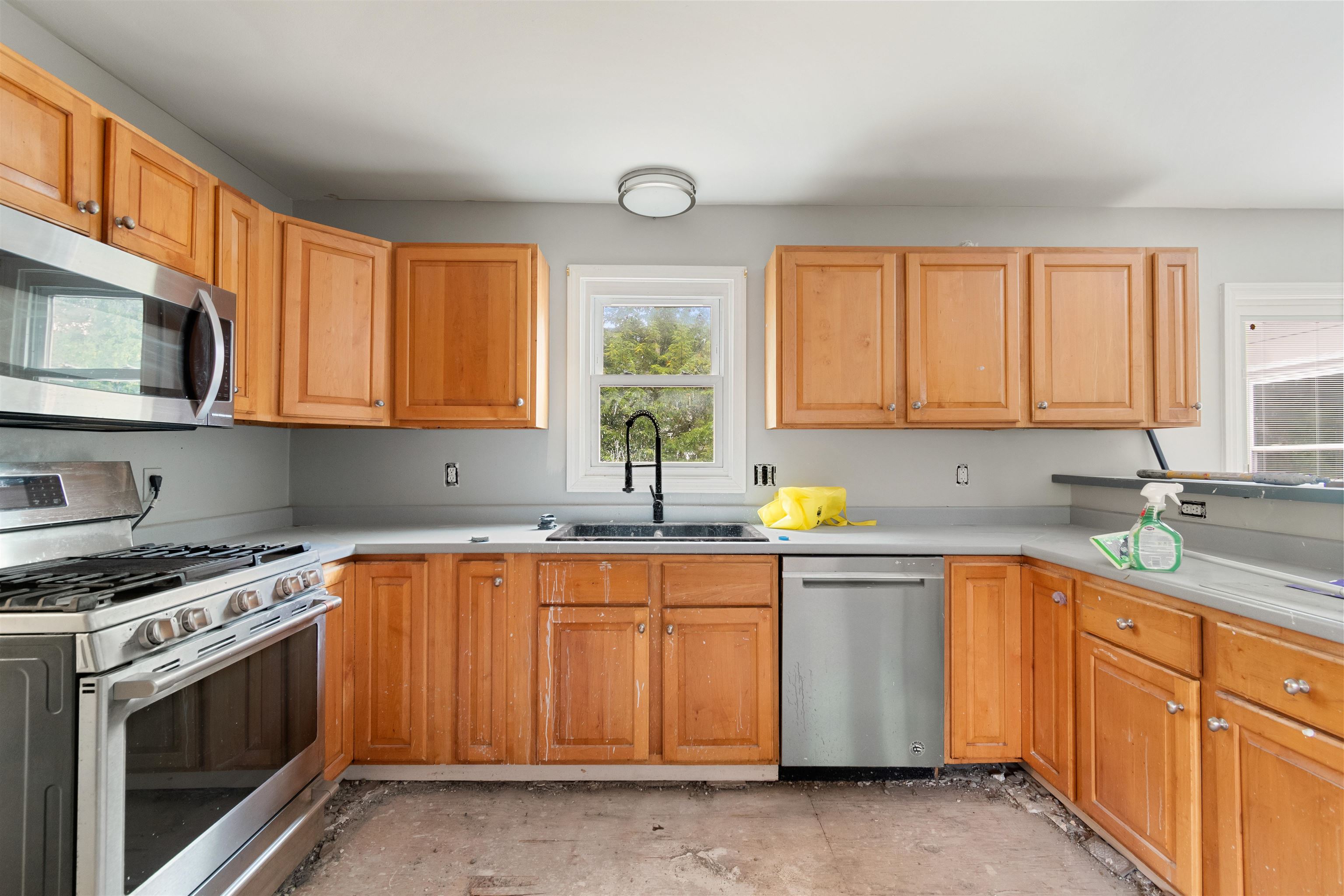 Photo 3 of Single family home for sale at 12 Woodland Pl, South Burlington, VT 05403 | MLS# 5112166 | Listing updated on 2026-10-02