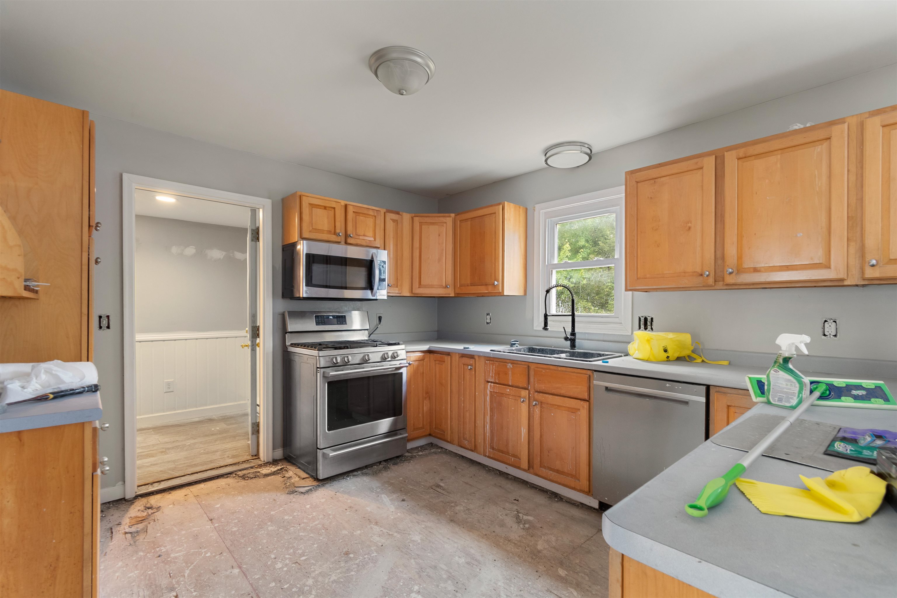 Photo 4 of Single family home for sale at 12 Woodland Pl, South Burlington, VT 05403 | MLS# 5112166 | Listing updated on 2026-10-02