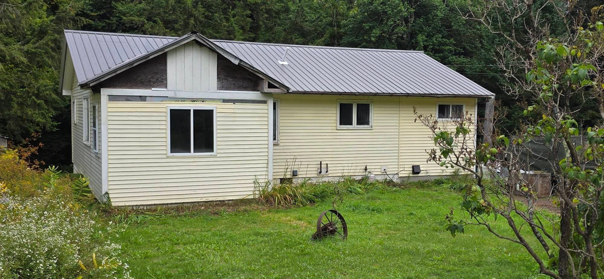 Photo 2 of Single family home for sale at 802 Downingsville Rd, Lincoln, VT 05443 | MLS# 5112170 | Listing updated on 2026-09-30