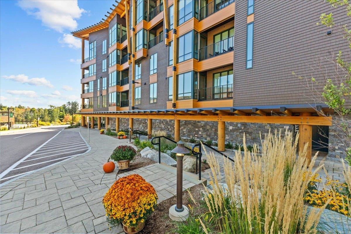 Photo 4 of Condo for sale at 69 Hourglass Dr #205, Stowe, VT 05672 | MLS# 5112186 | Listing updated on 2026-10-01