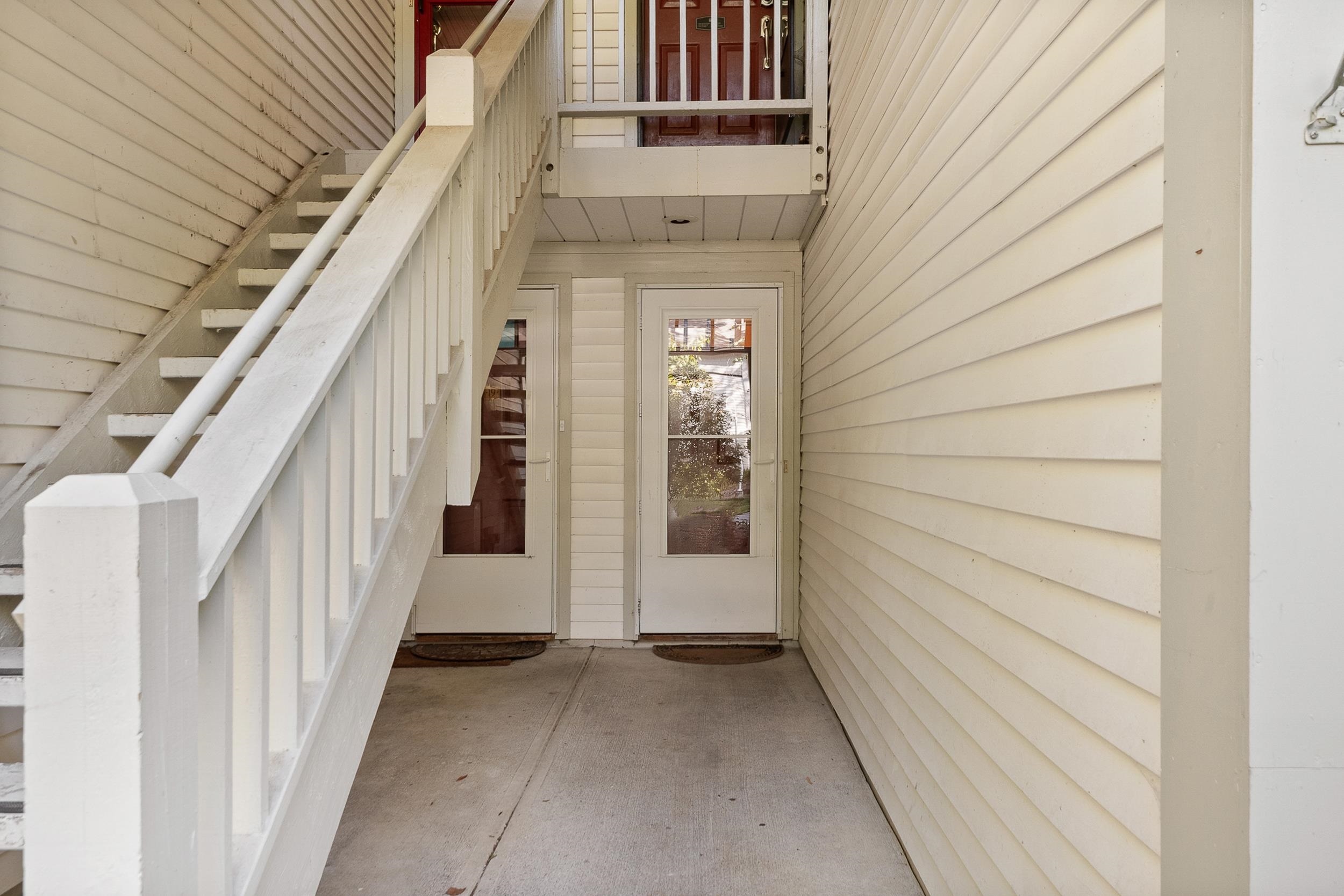 Photo 4 of Townhouse for sale at 20 Winding Brk Dr, South Burlington, VT 05403 | MLS# 5112189 | Listing updated on 2026-09-30