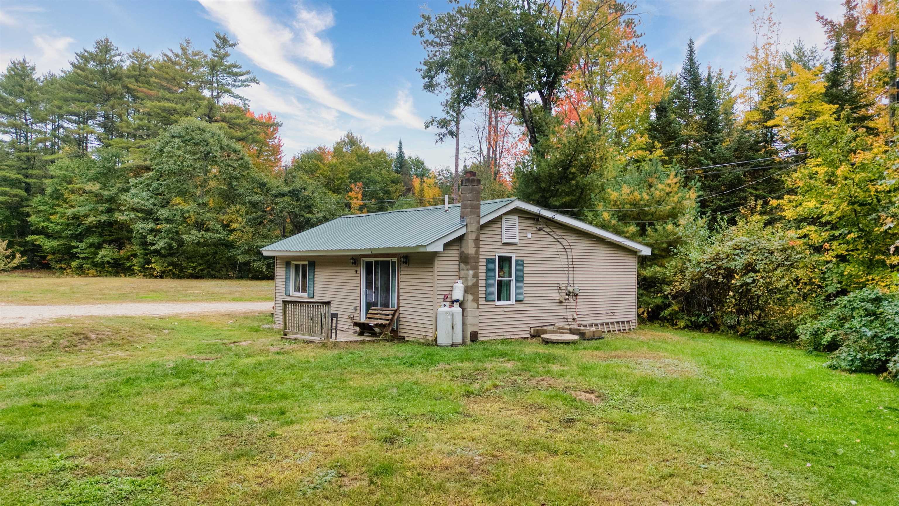 Photo 2 of Single family home for sale at 24 Stevens Rd, Effingham, NH 03882 | MLS# 5112220 | Listing updated on 2026-10-02