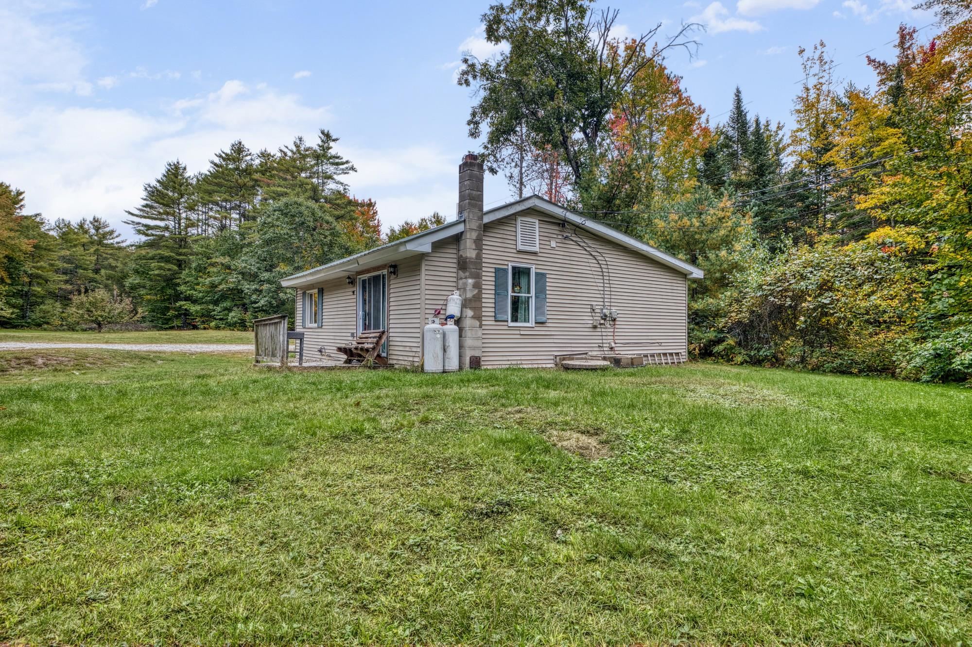 Photo 3 of Single family home for sale at 24 Stevens Rd, Effingham, NH 03882 | MLS# 5112220 | Listing updated on 2026-10-02