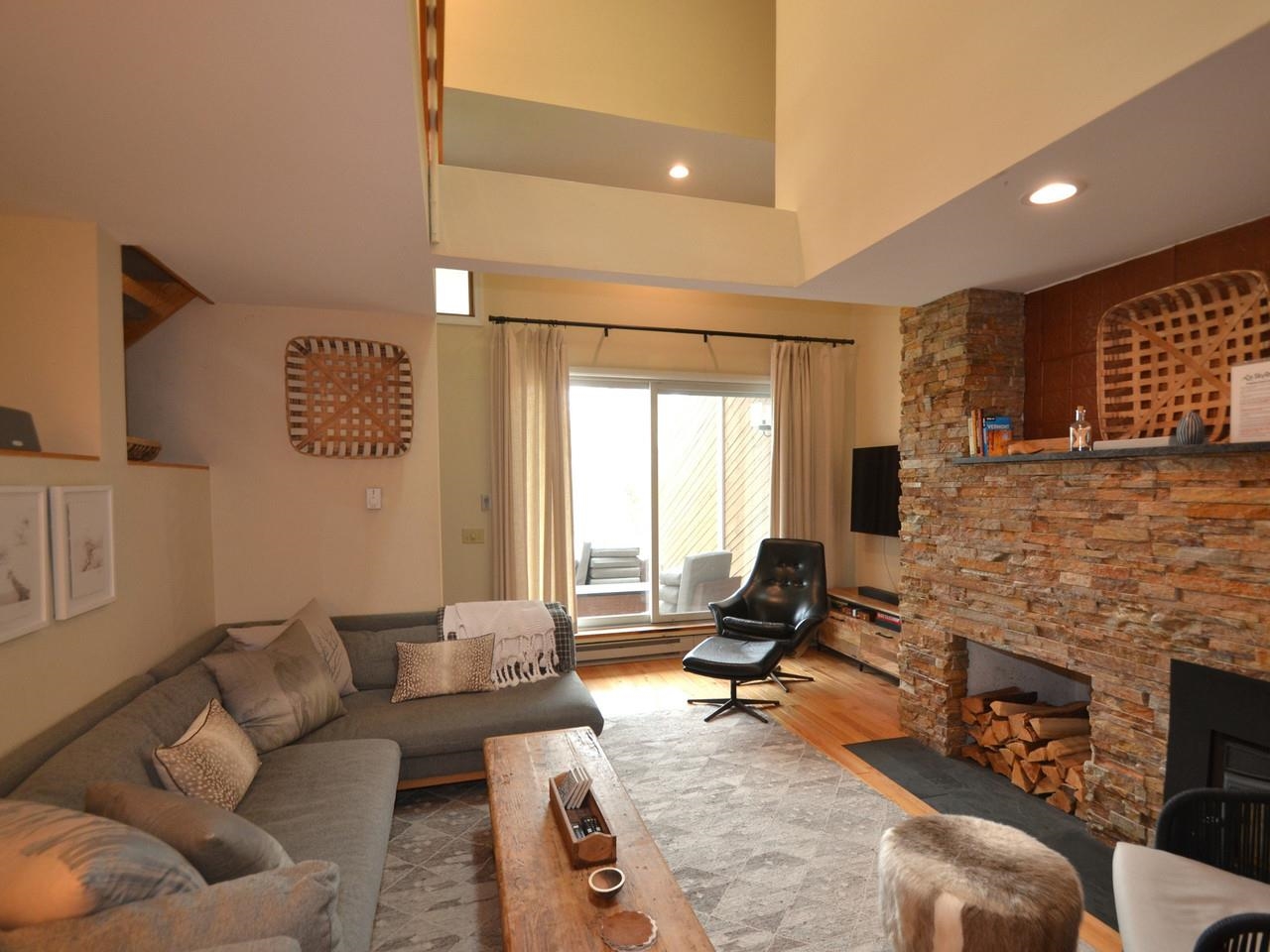 Photo 3 of Condo for sale at 167 Clb Sugarbush N Rd #8, Warren, VT 05674 | MLS# 5112233 | Listing updated on 2026-10-02