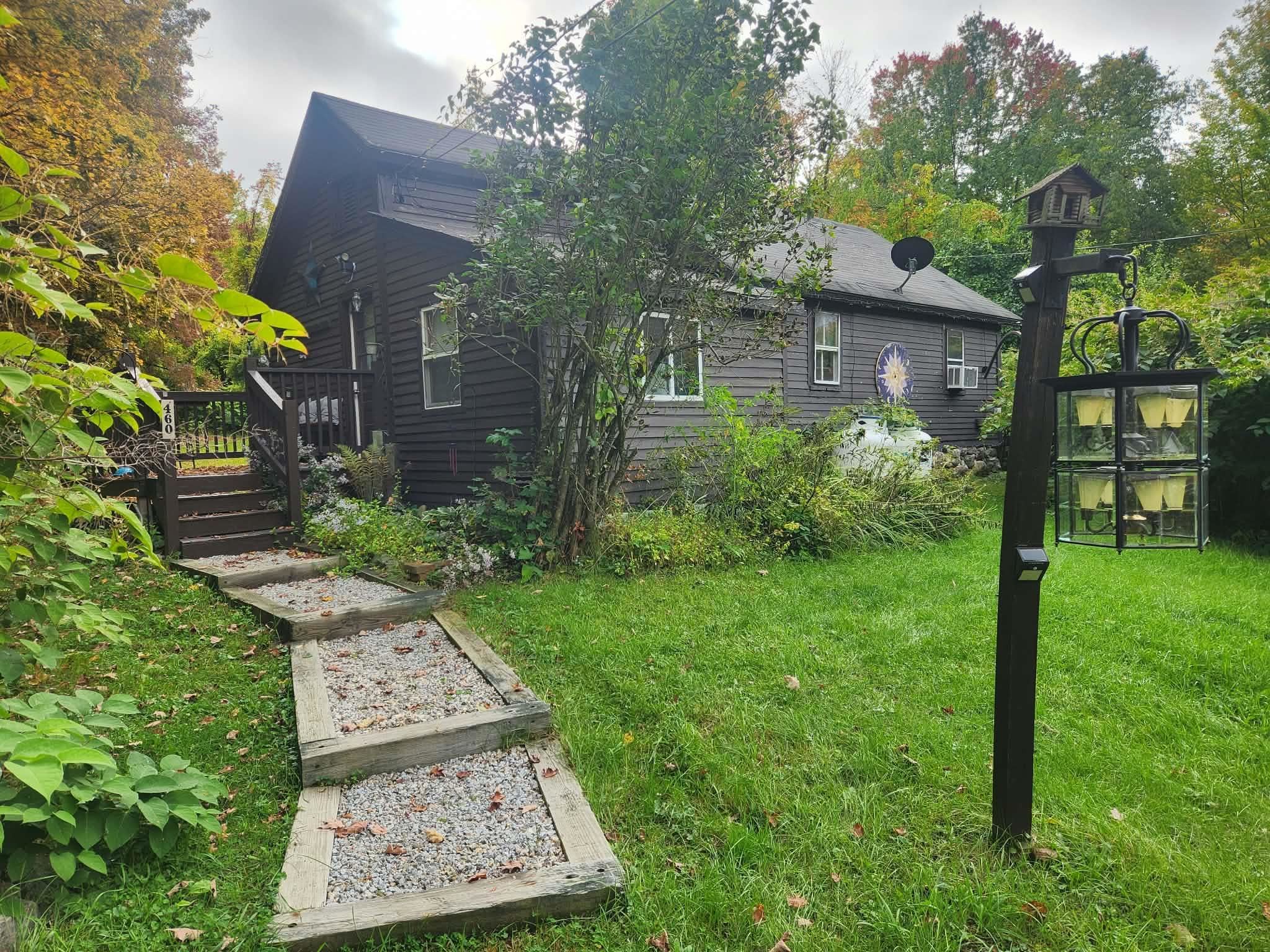 Photo 3 of Single family home for sale at 460 Prospect St, Franklin, NH 03235 | MLS# 5112235 | Listing updated on 2026-10-05