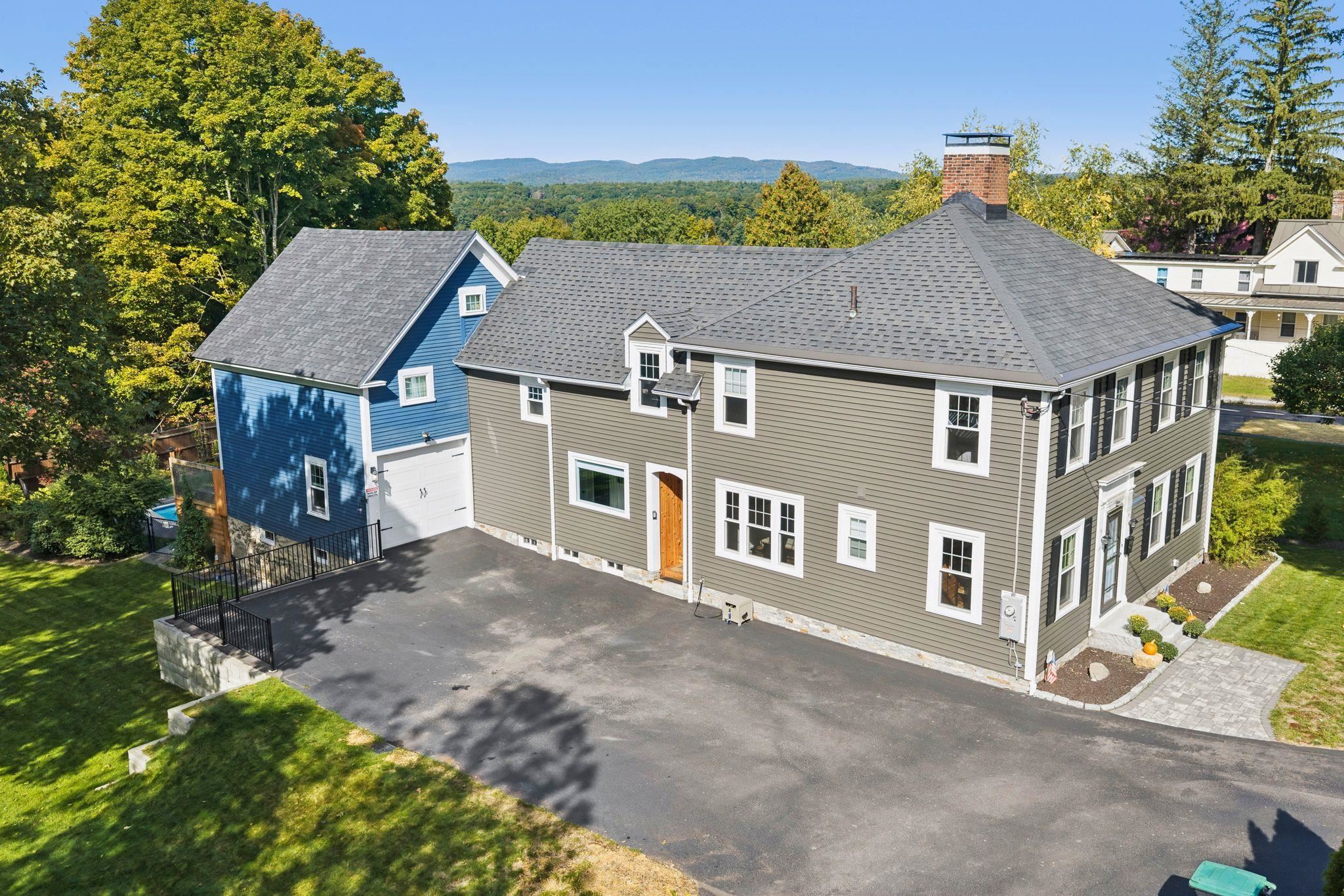 Photo 2 of Single family home for sale at 121 Prospect St, Franklin, NH 03235 | MLS# 5112242 | Listing updated on 2026-10-02