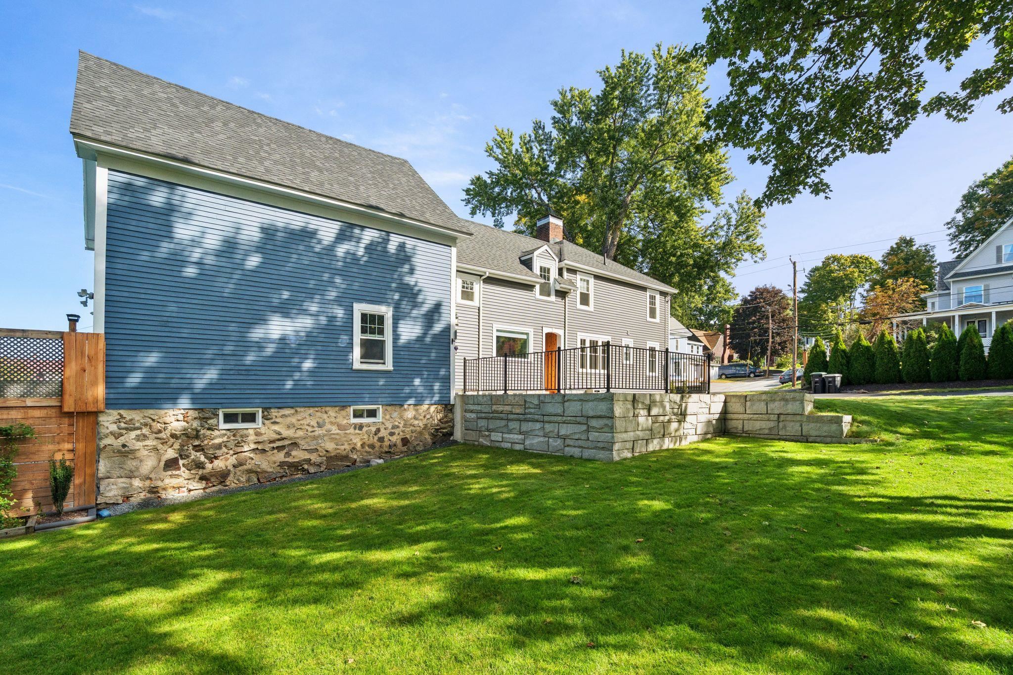 Photo 3 of Single family home for sale at 121 Prospect St, Franklin, NH 03235 | MLS# 5112242 | Listing updated on 2026-10-02