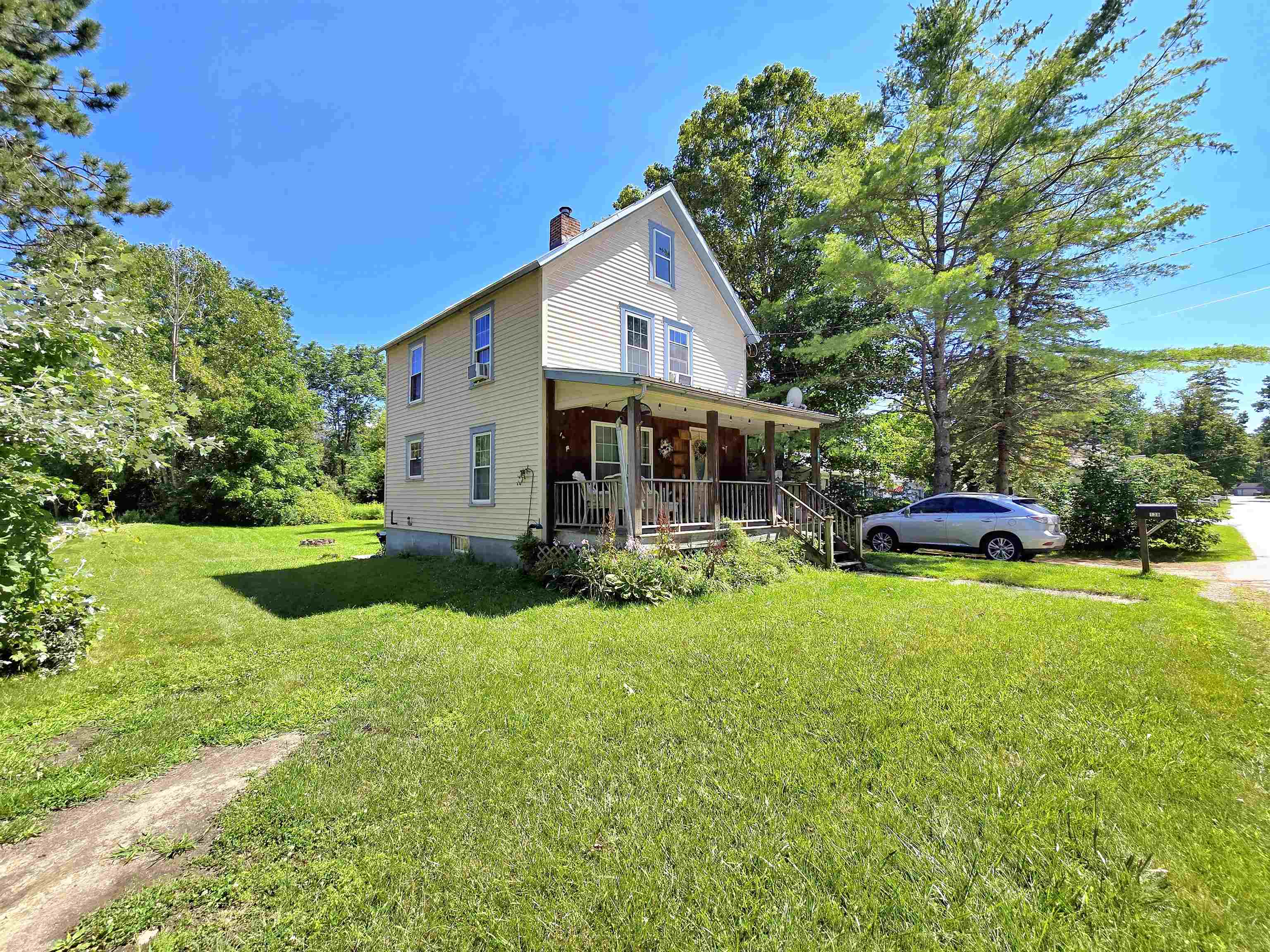 Photo 3 of Single family home for sale at 138 River St, Wallingford, VT 05773 | MLS# 5112254 | Listing updated on 2026-10-01