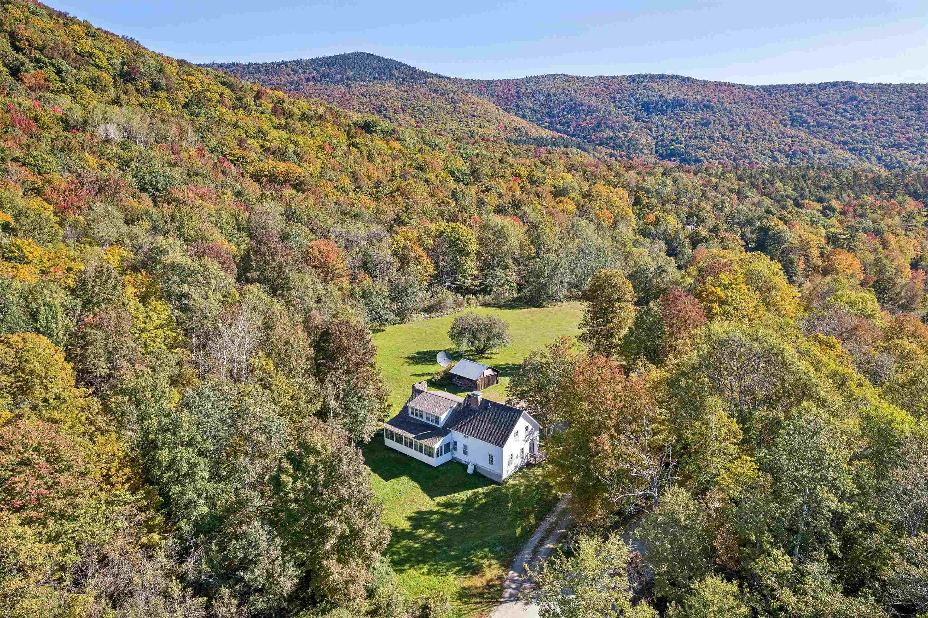 Photo 2 of Single family home for sale at 279 River Rd, Killington, VT 05751 | MLS# 5112256 | Listing updated on 2026-10-04
