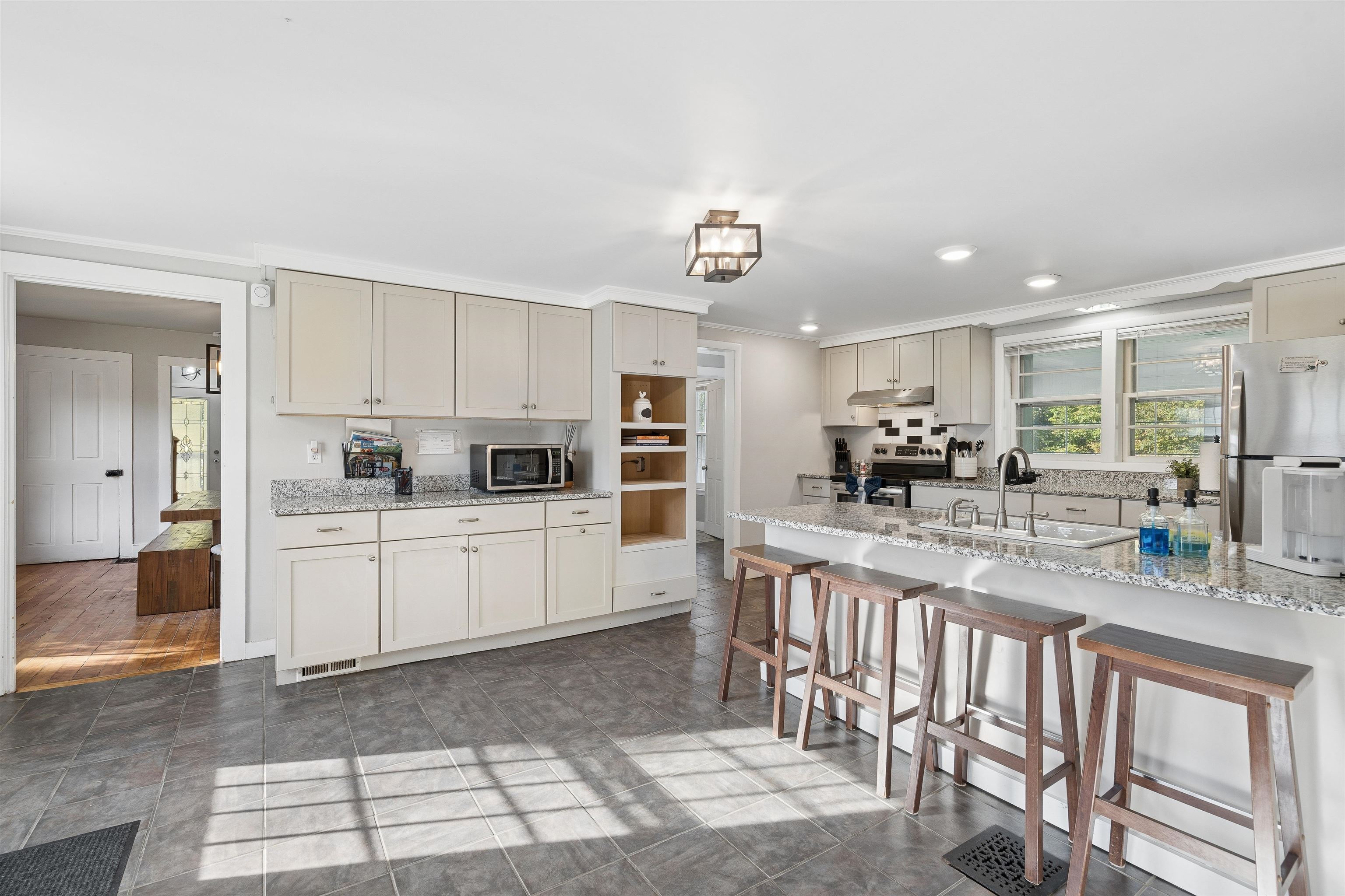 Photo 3 of Single family home for sale at 279 River Rd, Killington, VT 05751 | MLS# 5112256 | Listing updated on 2026-10-04