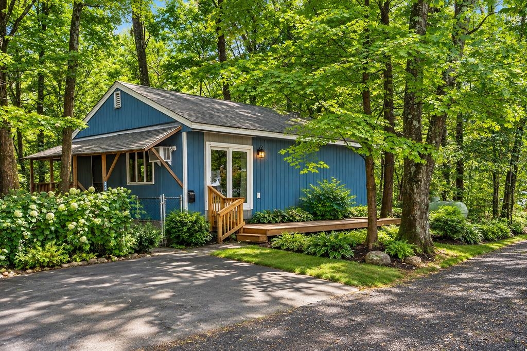 43 Mann Court, Claremont, NH photo 2