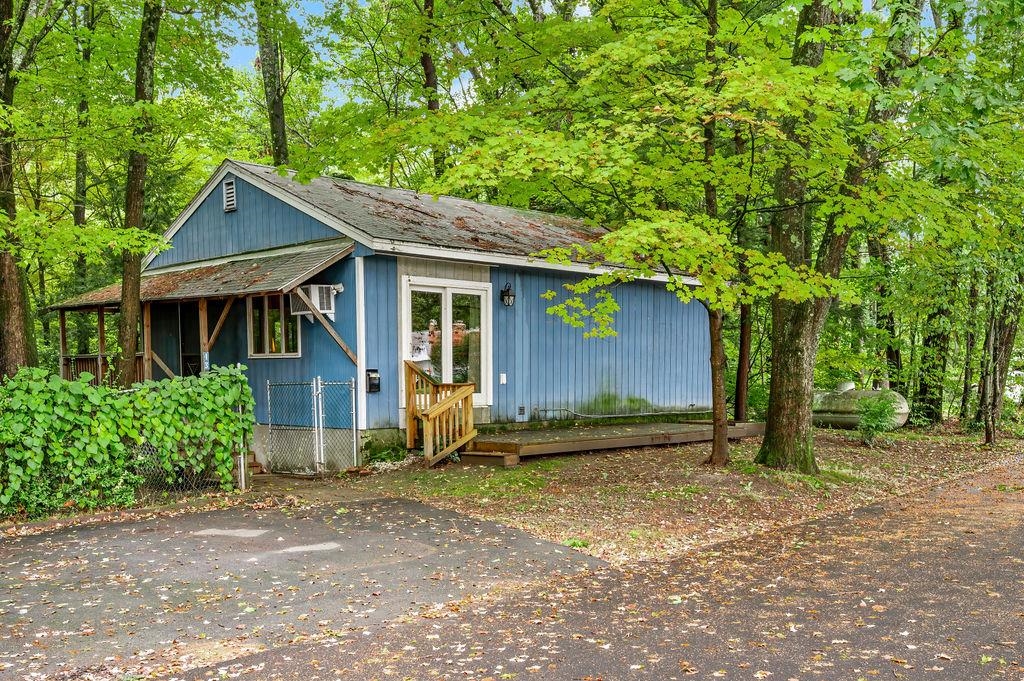 43 Mann Court, Claremont, NH photo 4