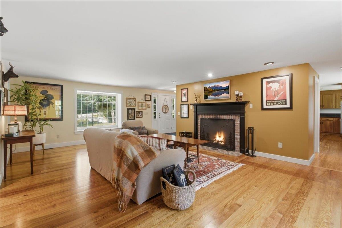 Photo 2 of Single family home for sale at 400 Spring Brk Rd, Arlington, VT 05250 | MLS# 5112267 | Listing updated on 2026-10-01