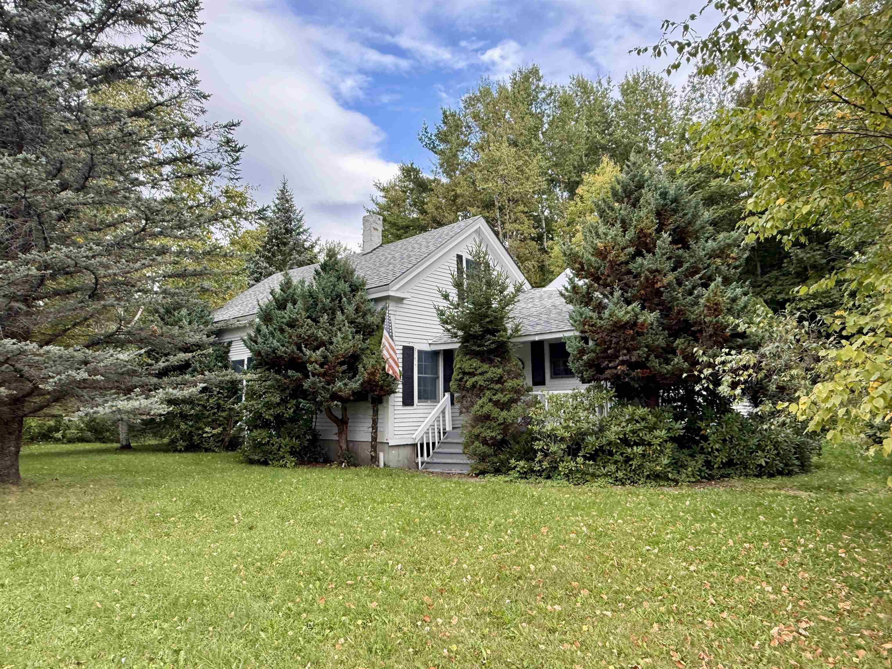 Photo 4 of Single family home for sale at 481 Rte 9 W Route, Wilmington, VT 05363 | MLS# 5112278 | Listing updated on 2026-10-02