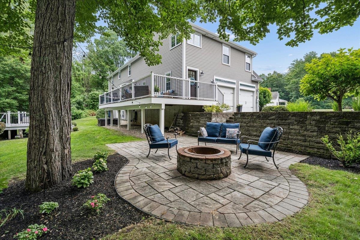 Photo 3 of Single family home for sale at 12 Jorgenson Ln, Hampstead, NH 03841 | MLS# 5112299 | Listing updated on 2026-10-02