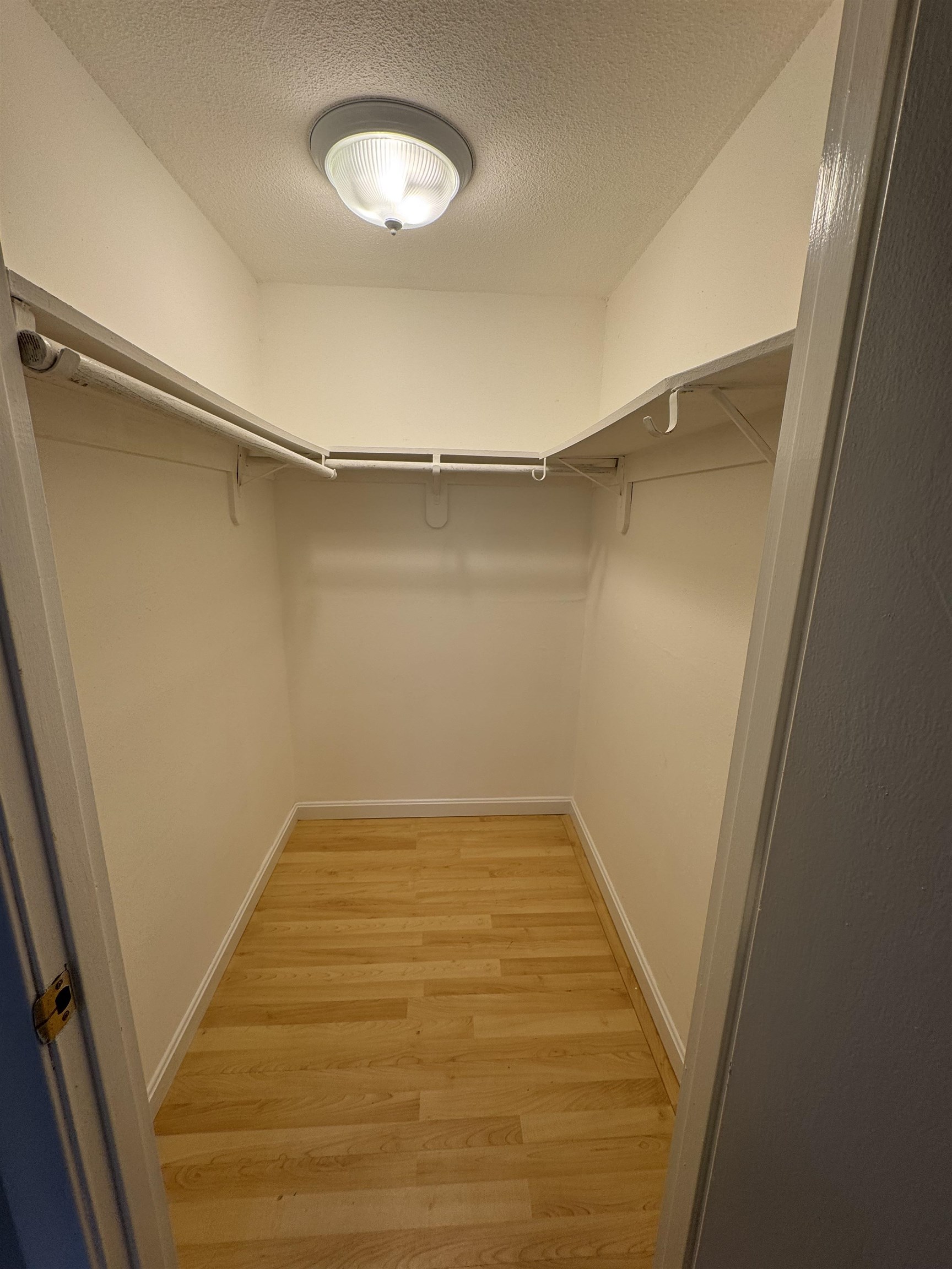 Photo 4 of Sale Pending at 5 Lancelot Ct #6, Salem, NH 03079 | MLS# 5112327 | Listing updated on 2026-10-06