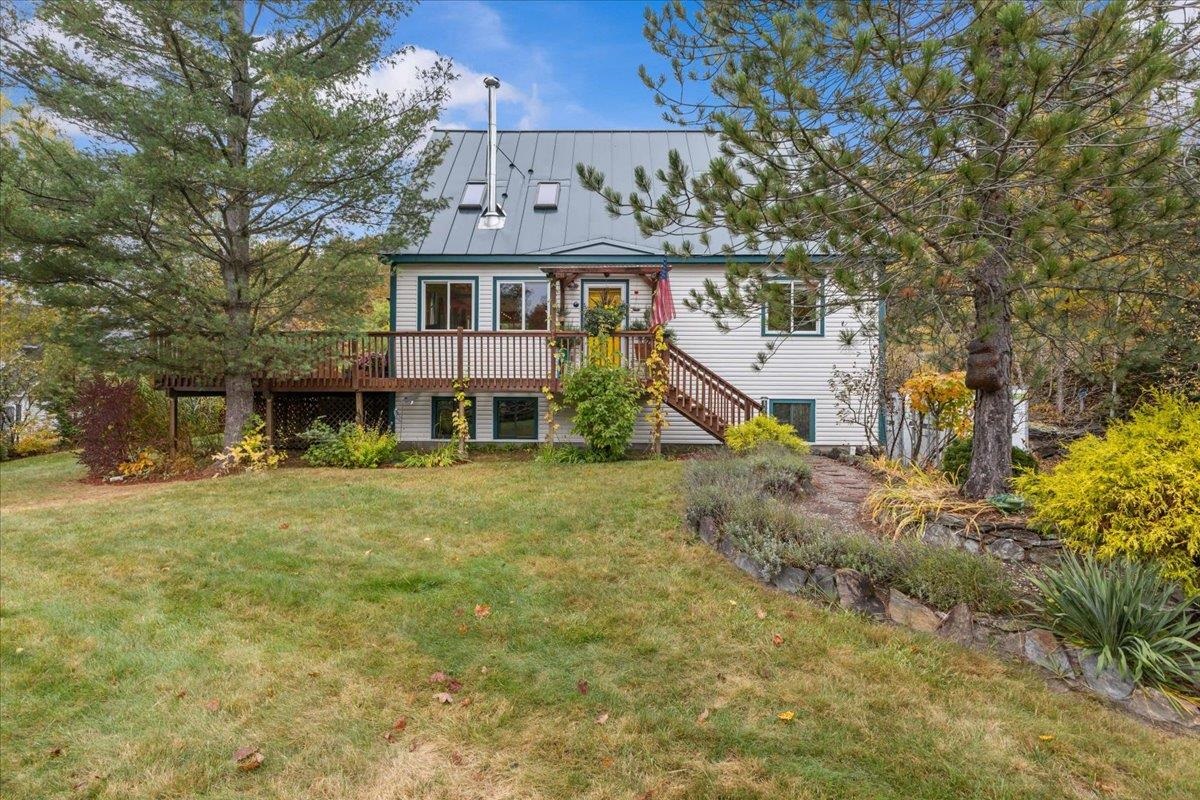 Photo 3 of Single family home for sale at 4 Meadow Crst Ln, Waterbury, VT 05676 | MLS# 5112340 | Listing updated on 2026-10-01