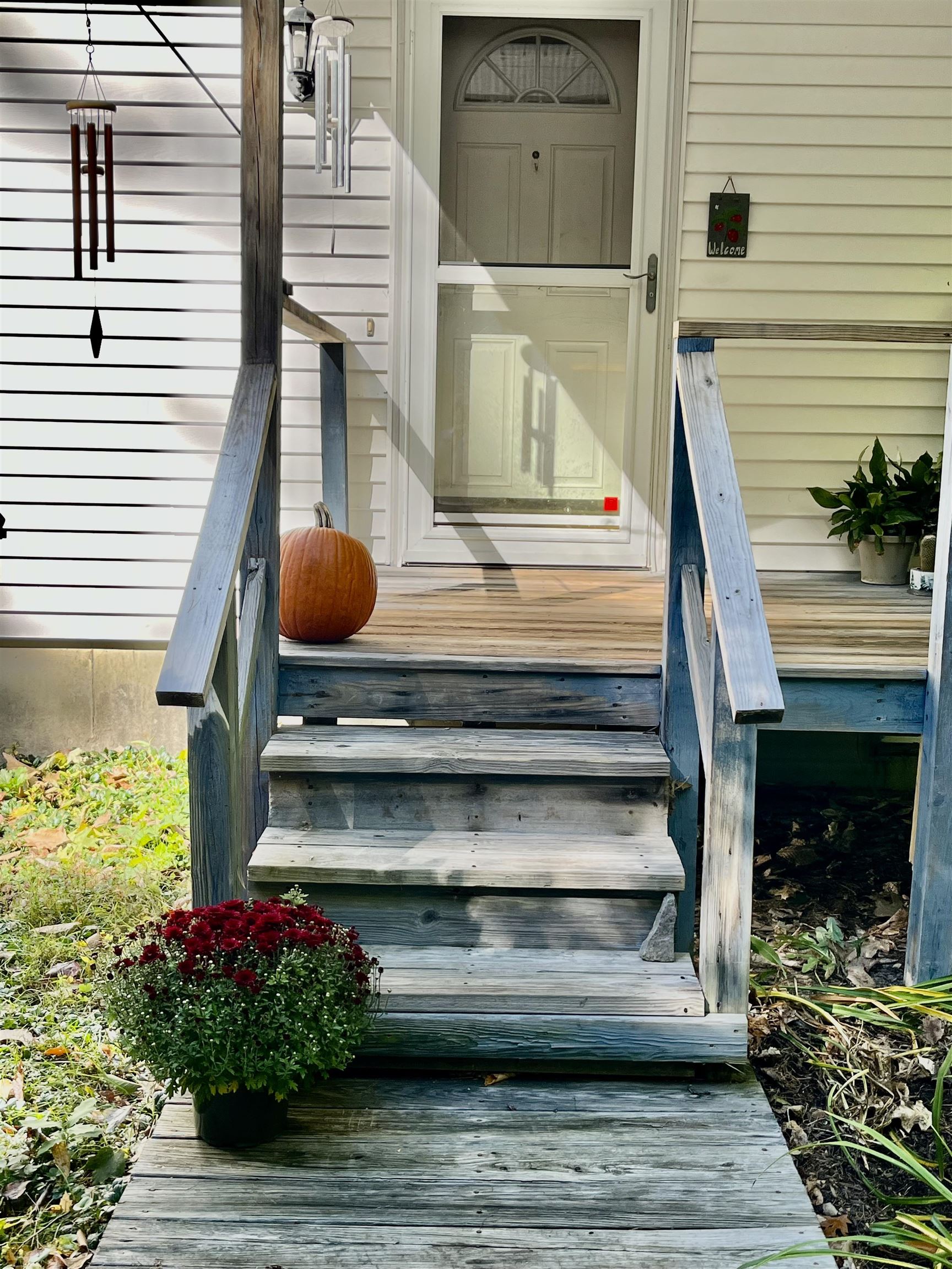 Photo 2 of Single family home for sale at 4 Old Town Rd, Center Tuftonboro, NH 03816 | MLS# 5112347 | Listing updated on 2026-10-06