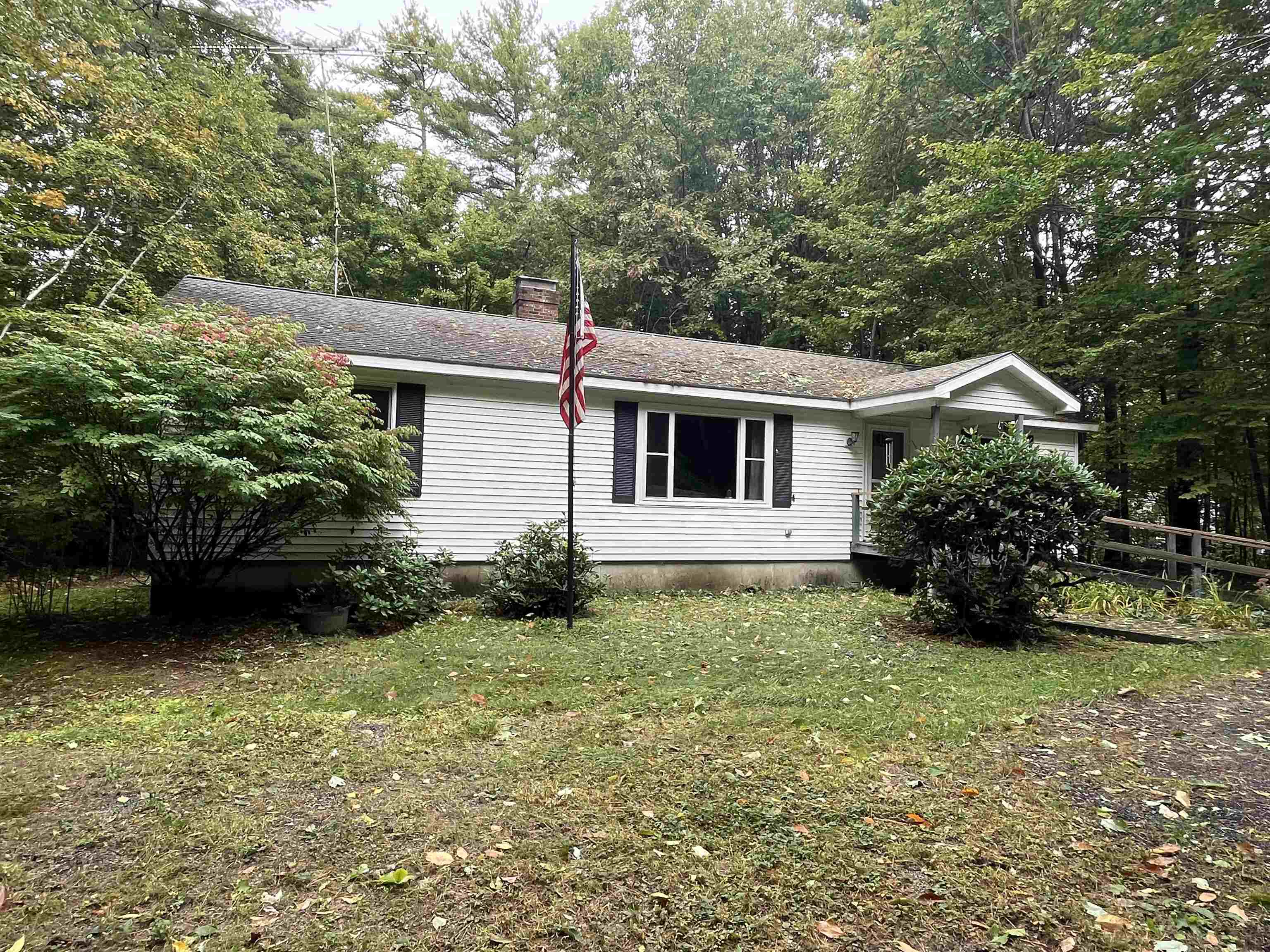 Photo 3 of Single family home for sale at 4 Old Town Rd, Center Tuftonboro, NH 03816 | MLS# 5112347 | Listing updated on 2026-10-06