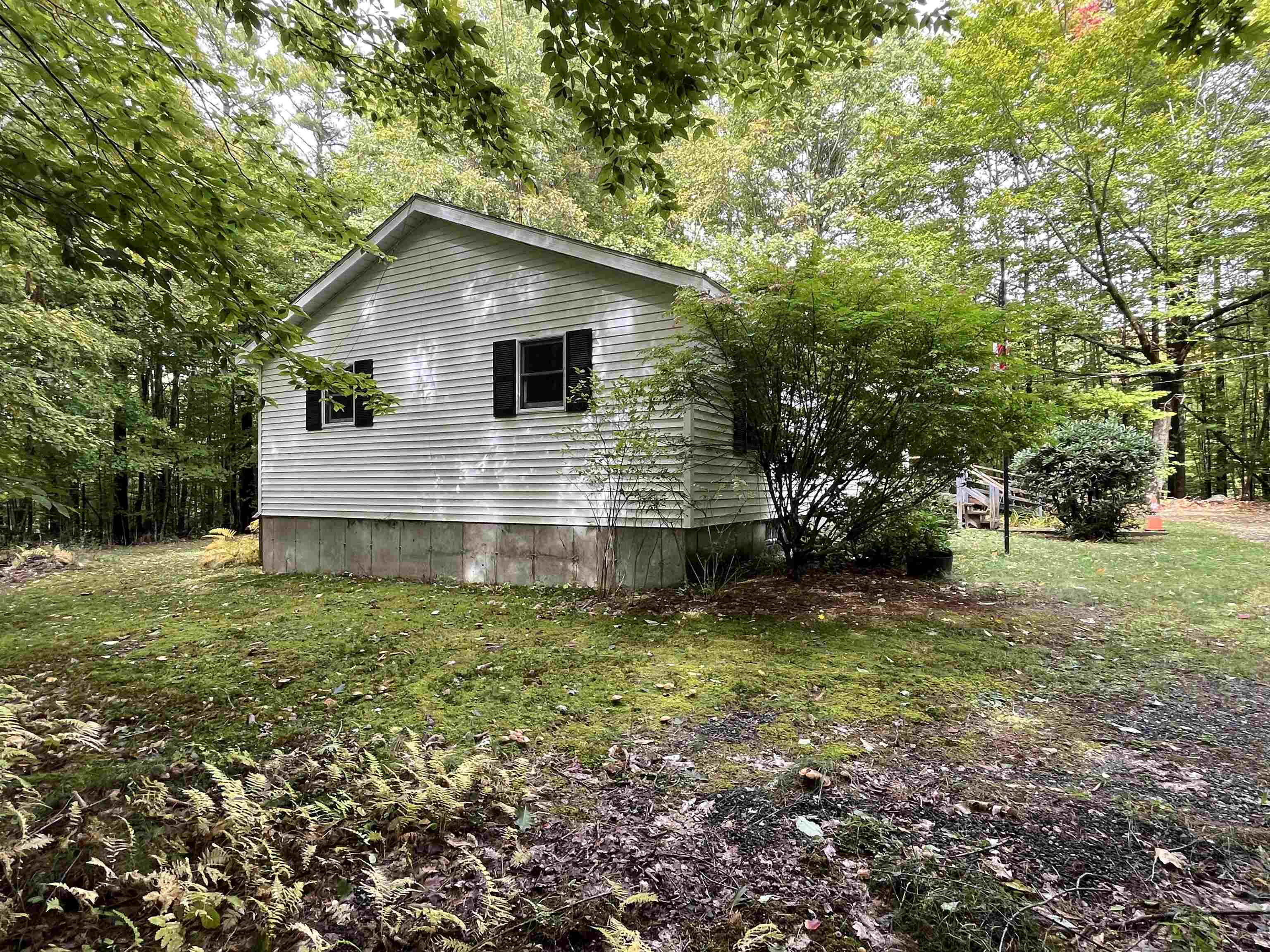 Photo 3 of Single family home for sale at 4 Old Town Rd, Center Tuftonboro, NH 03816 | MLS# 5112347 | Listing updated on 2026-10-06