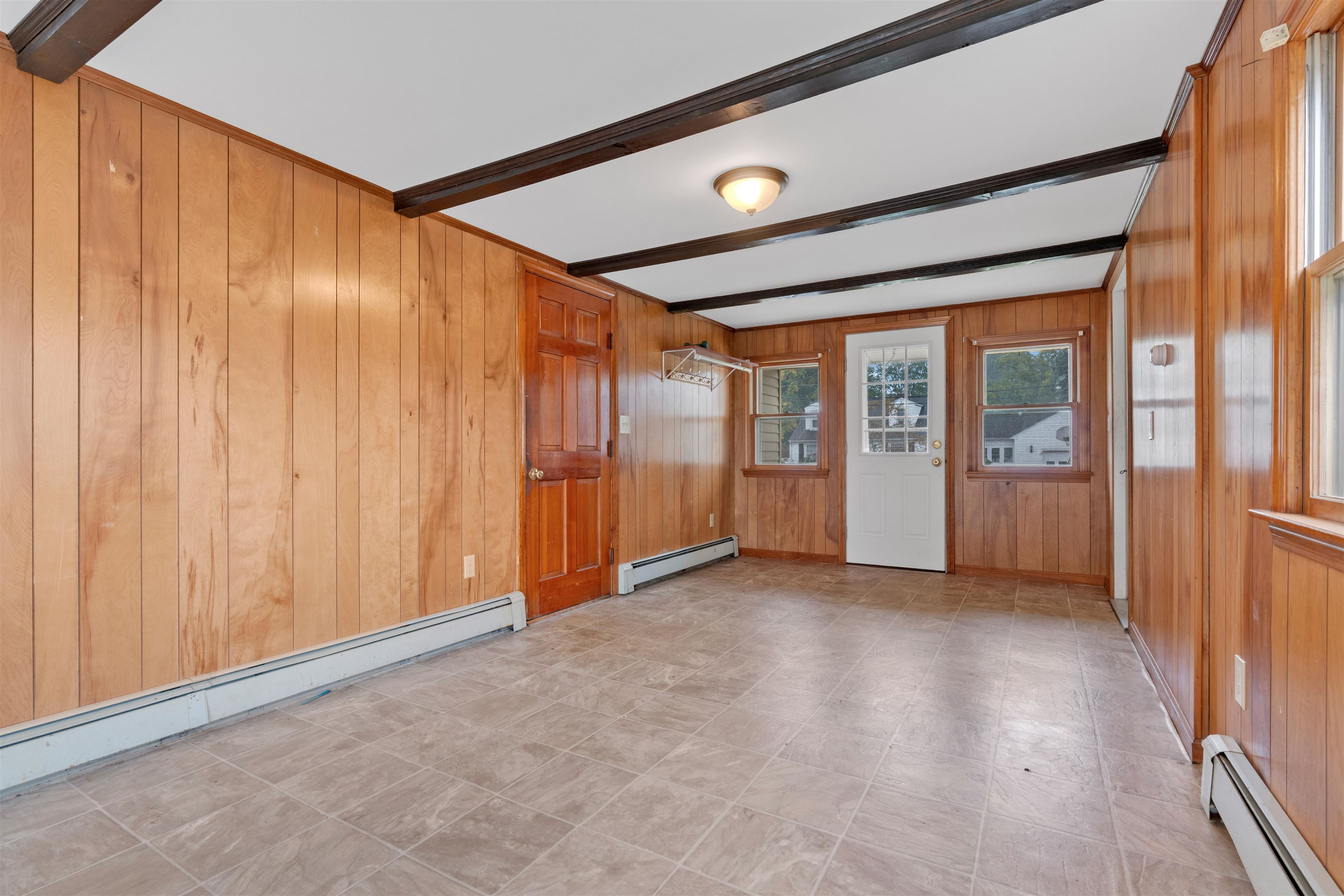 Photo 3 of Sale Pending at 2 James St, Dover, NH 03820 | MLS# 5112399 | Listing updated on 2026-10-05