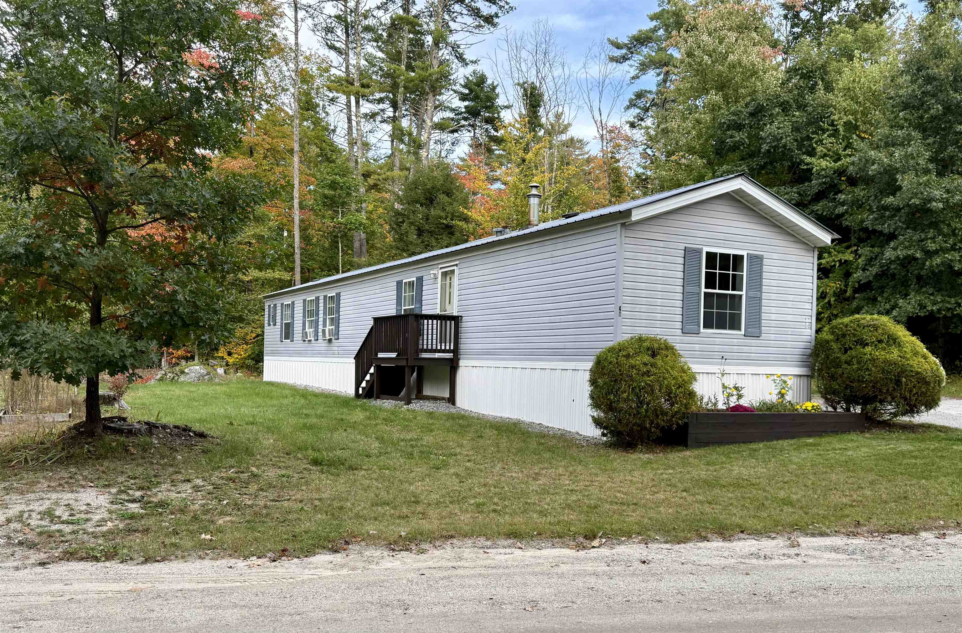 Photo 3 of Manufactured home for sale at 41 Pleasant Ln, Warner, NH 03278 | MLS# 5112488 | Listing updated on 2026-10-07