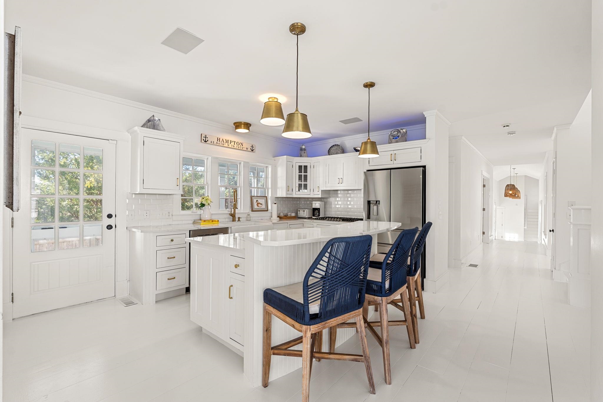 Photo 4 of Single family home for sale at 1016 Ocean Blvd, Hampton, NH 03842 | MLS# 5112492 | Listing updated on 2026-10-07