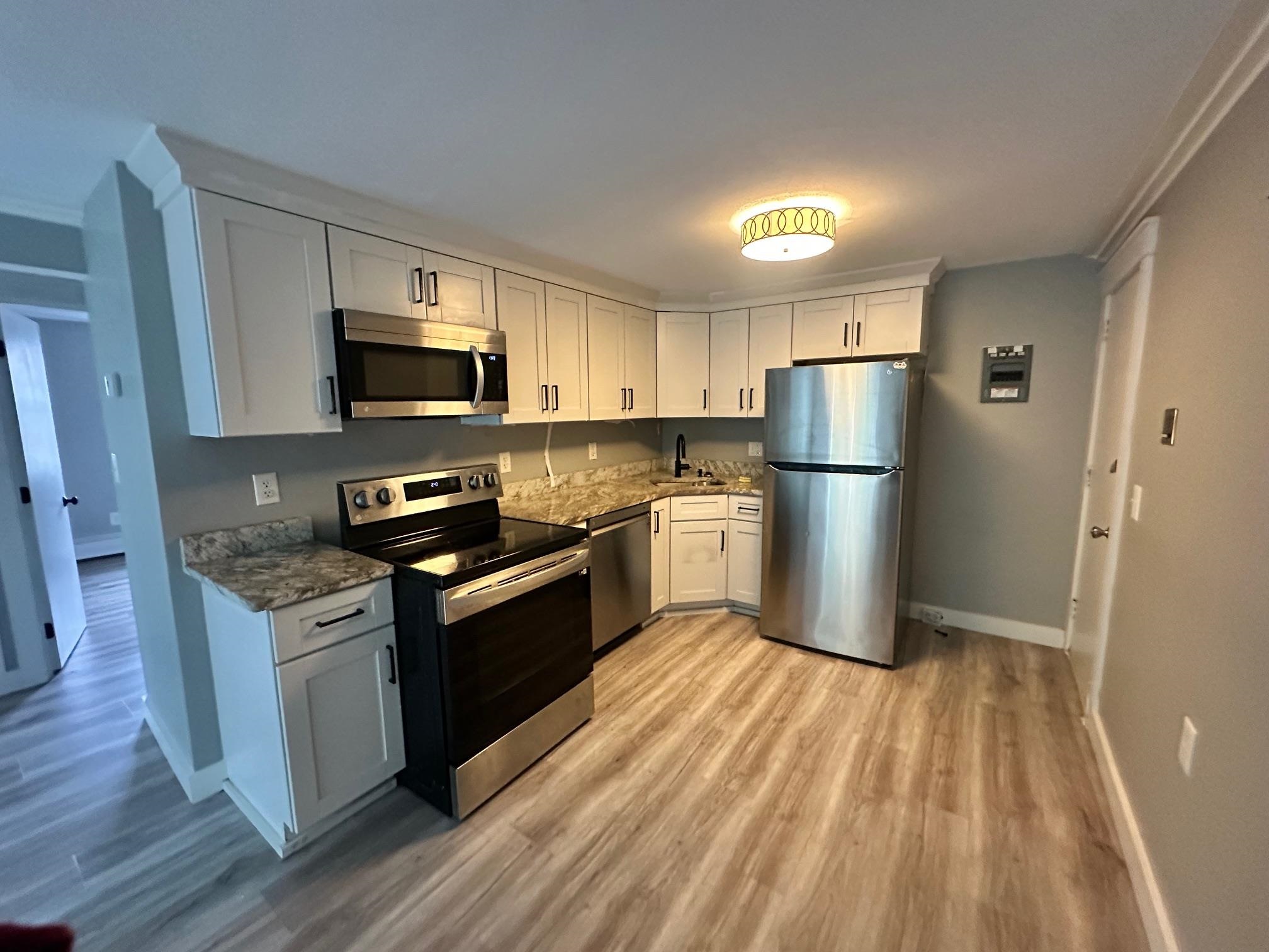 Photo 3 of Condo for sale at 101 E Broadway St #8, Derry, NH 03038 | MLS# 5112495 | Listing updated on 2026-10-01