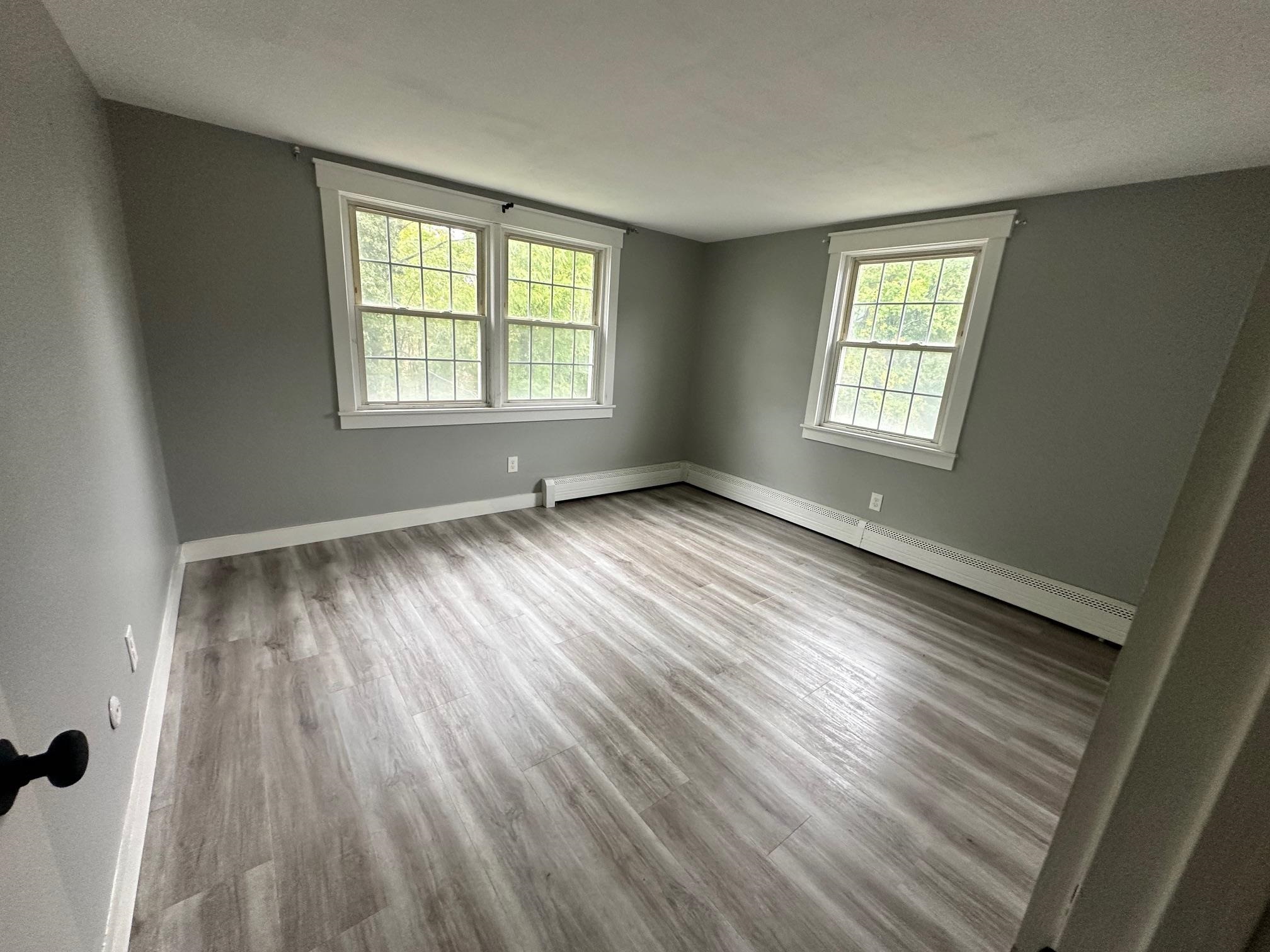 Photo 4 of Condo for sale at 101 E Broadway St #8, Derry, NH 03038 | MLS# 5112495 | Listing updated on 2026-10-01