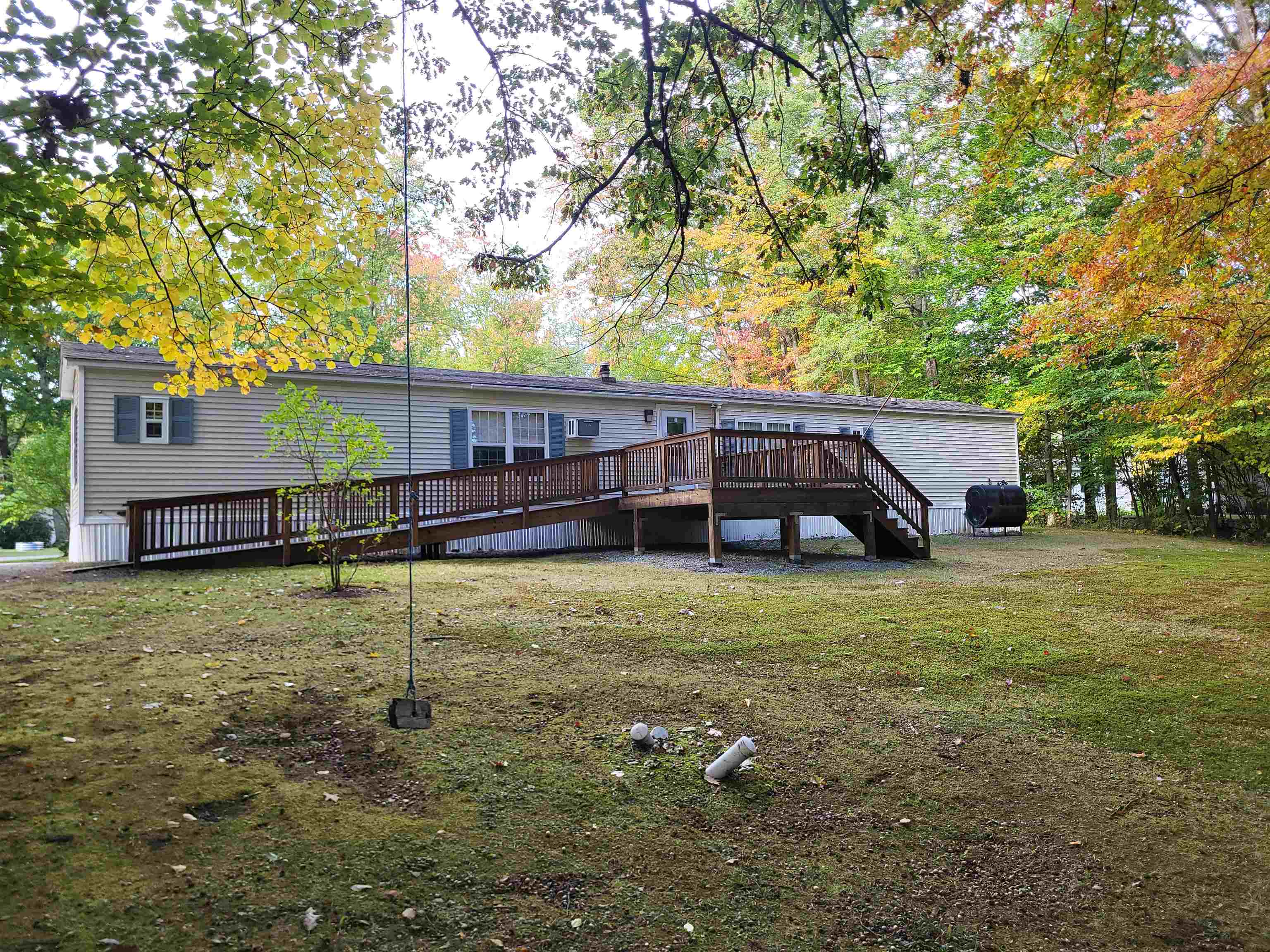 Photo 4 of Manufactured home for sale at 732 Concord Stage Rd #44, Weare, NH 03281 | MLS# 5112499 | Listing updated on 2026-10-03