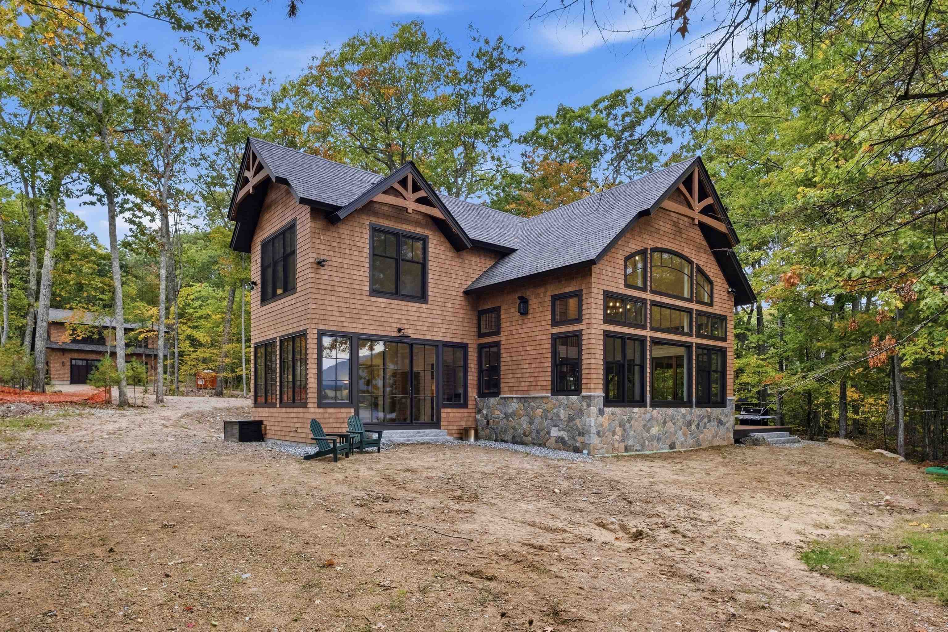 Photo 4 of Single family home for sale at 16 Garnet Point Rd, Moultonborough, NH 03254 | MLS# 5112557 | Listing updated on 2026-10-07