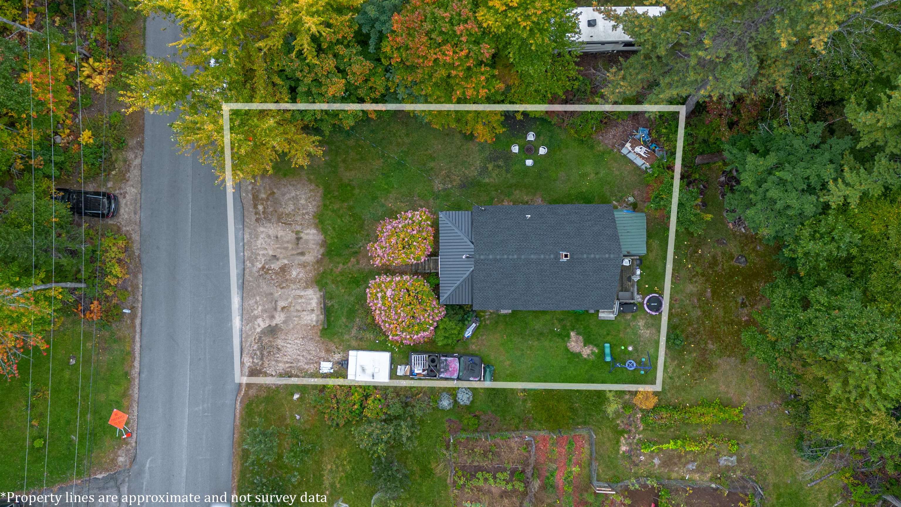 Photo 2 of Single family home for sale at 29 Huckins St, Center Ossipee, NH 03814 | MLS# 5112584 | Listing updated on 2026-10-02