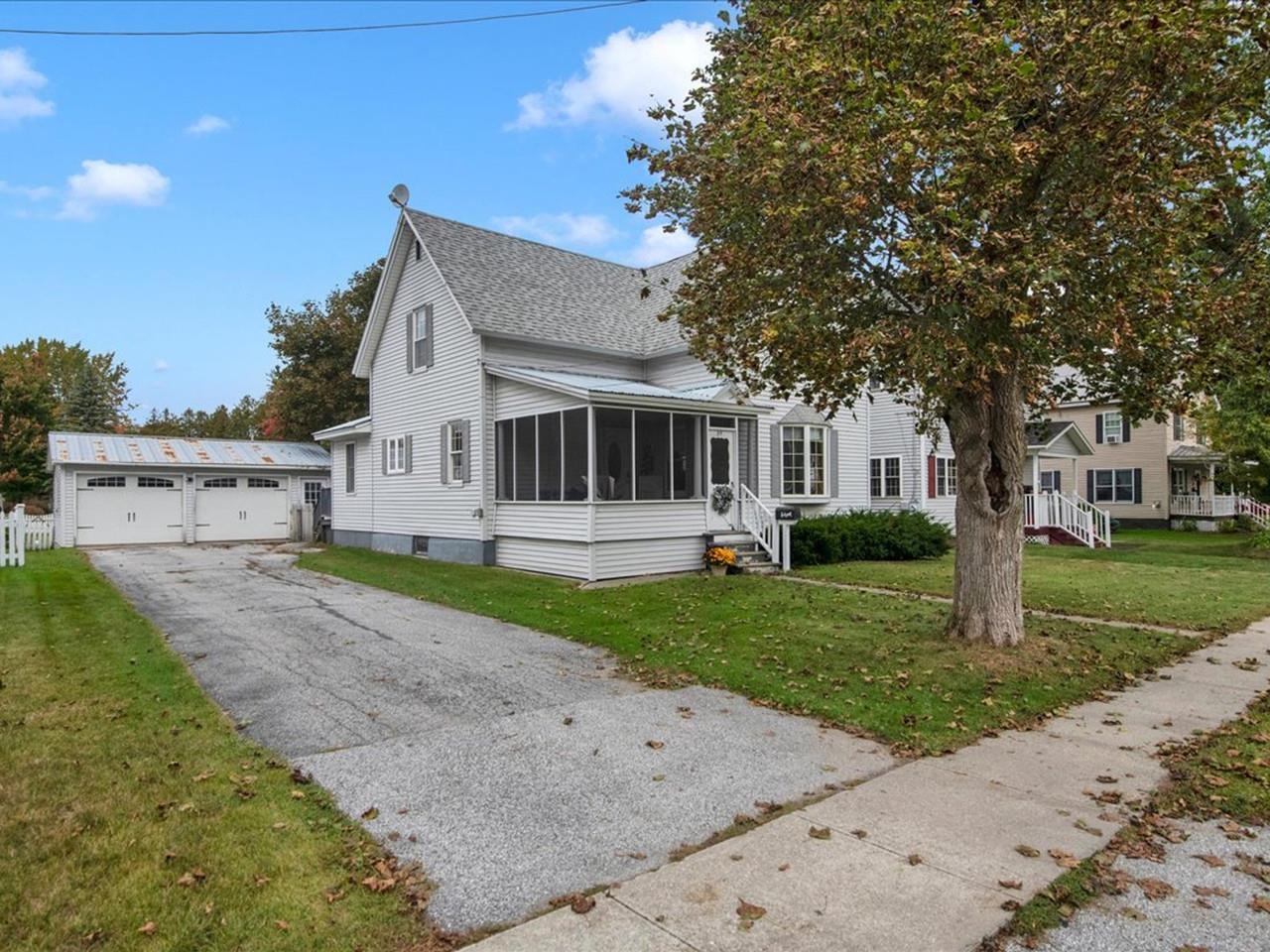 Photo 2 of Single family home for sale at 85 Canada St, Swanton, VT 05488 | MLS# 5112592 | Listing updated on 2026-10-02