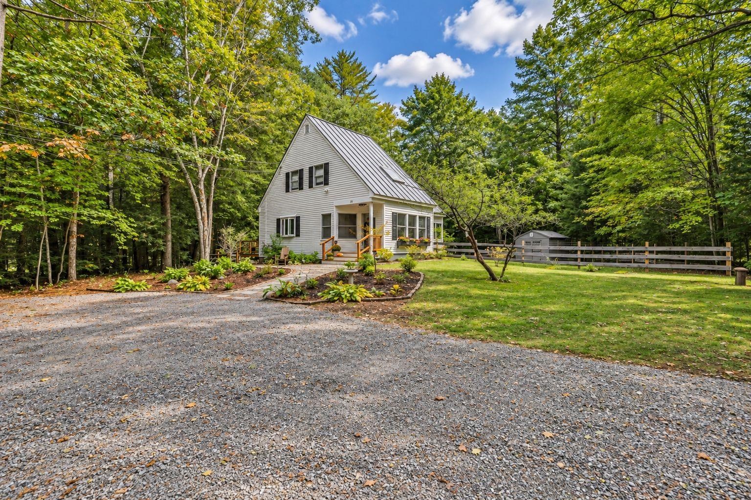 Photo 2 of Single family home for sale at 25 Shaw Hl Rd, Sanbornton, NH 03269 | MLS# 5112604 | Listing updated on 2026-10-04