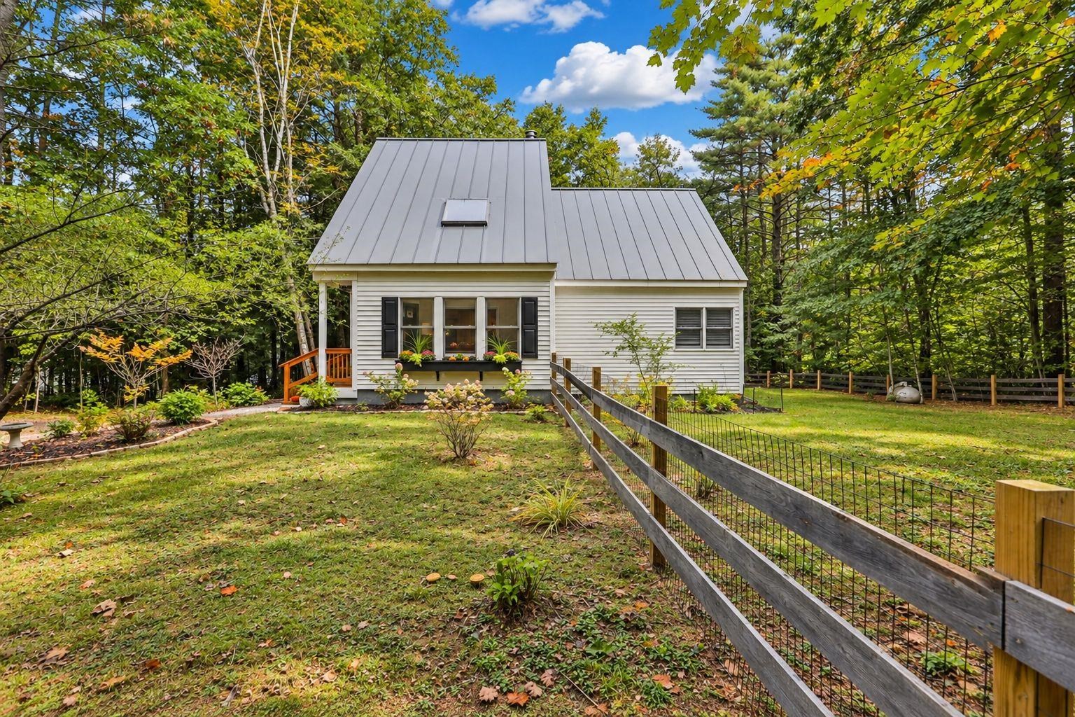 Photo 4 of Single family home for sale at 25 Shaw Hl Rd, Sanbornton, NH 03269 | MLS# 5112604 | Listing updated on 2026-10-04