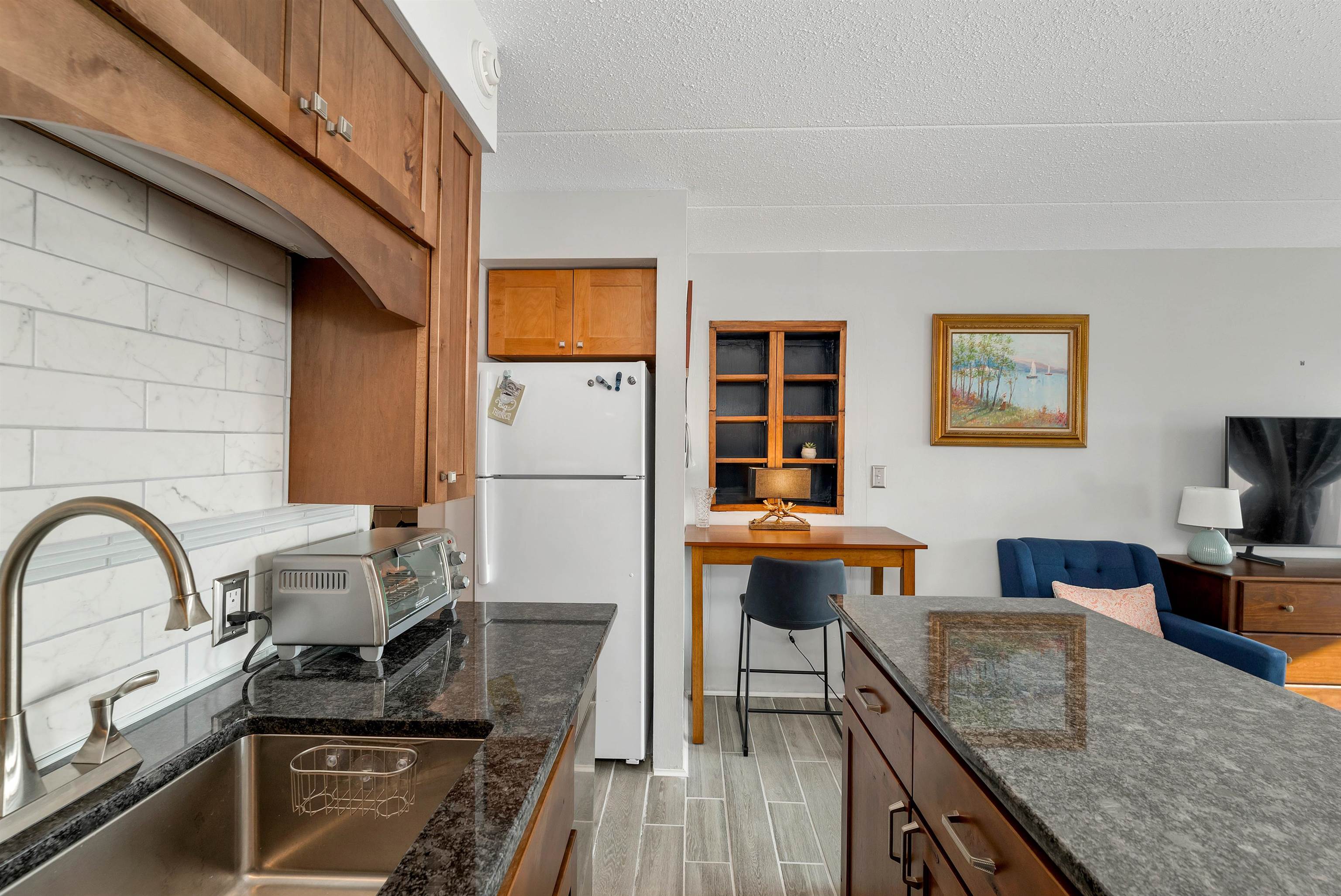375 Endicott N Street, Laconia, NH photo 5