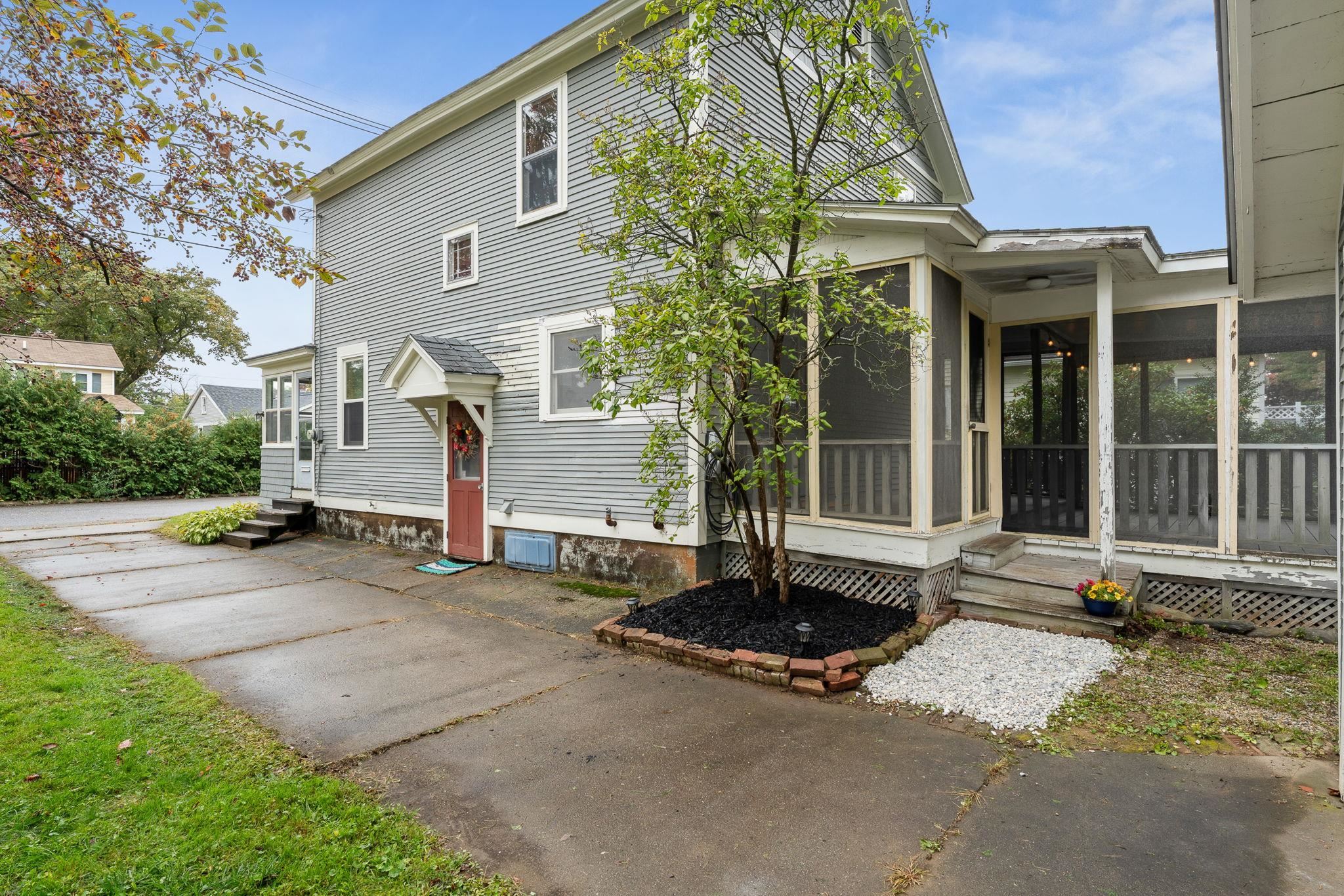Photo 3 of Single family home for sale at 41 Manseau St, Winooski, VT 05404 | MLS# 5112648 | Listing updated on 2026-10-02