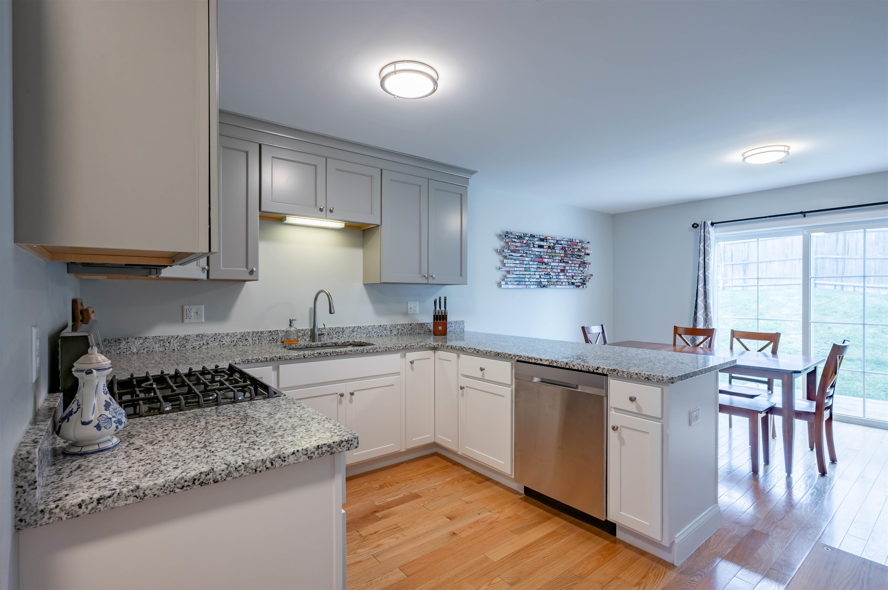 Photo 3 of Townhouse for sale at 3 Nutfield Ct #8, Derry, NH 03038 | MLS# 5112668 | Listing updated on 2026-10-02