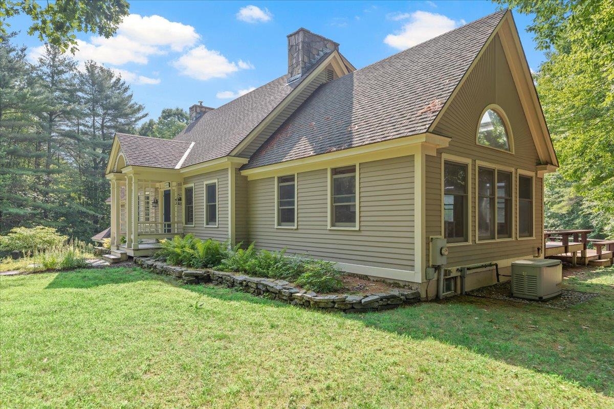Photo 4 of Single family home for sale at 235 Birch Grv, Arlington, VT 05250 | MLS# 5112710 | Listing updated on 2026-10-03