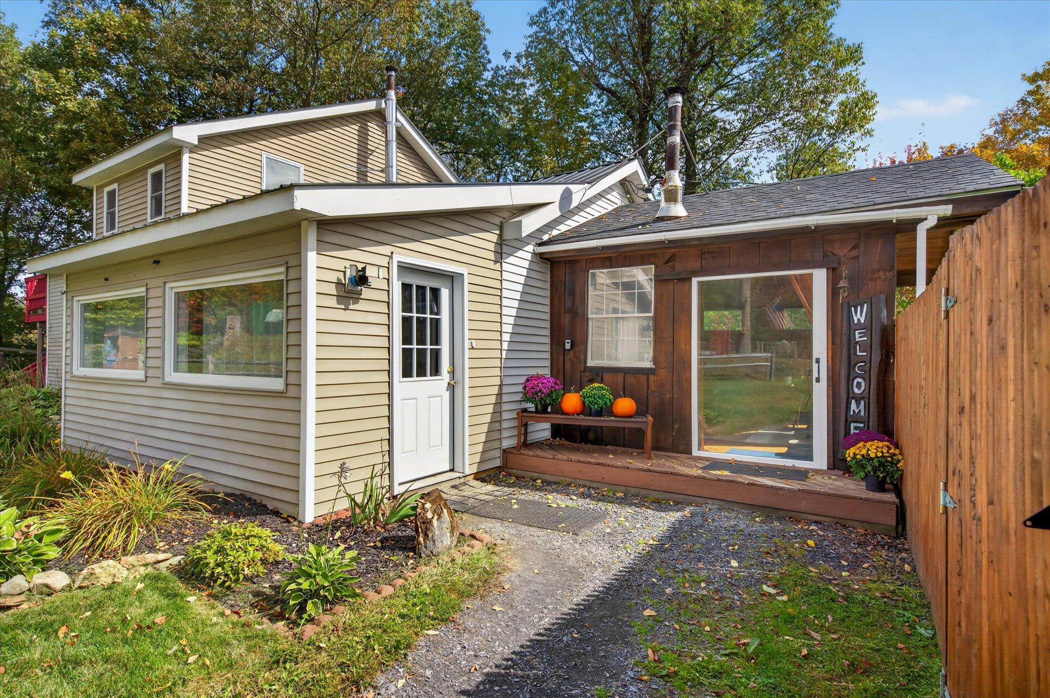Photo 3 of Single family home for sale at 142 Fairground Rd, Northfield, VT 05663 | MLS# 5112715 | Listing updated on 2026-10-03